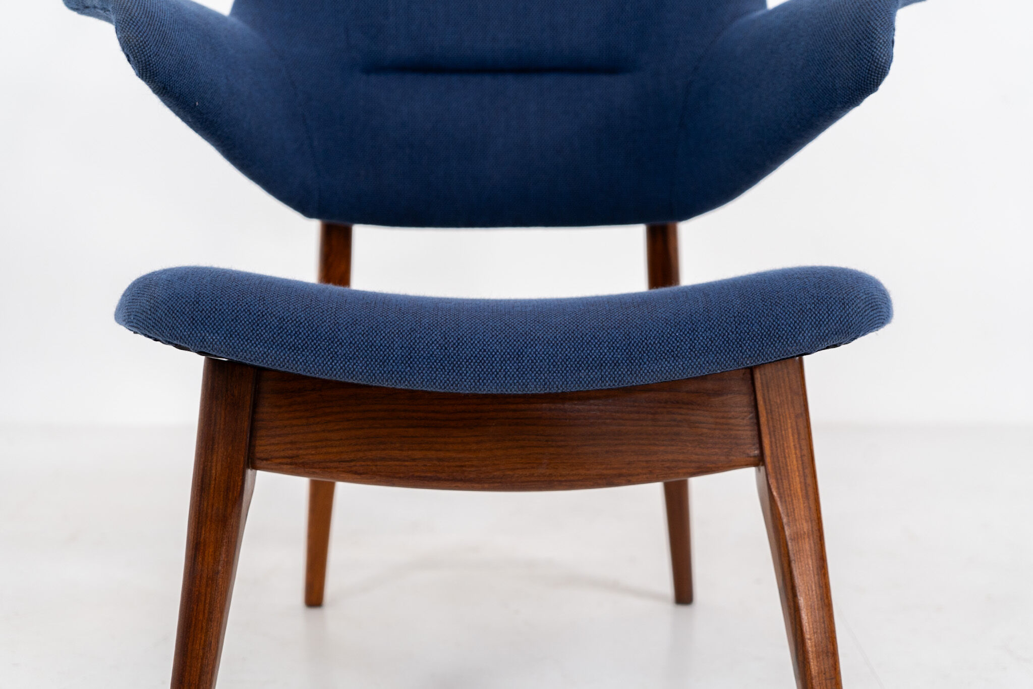 “Pinguin” armchair by Louis van Teeffelen for Wébé