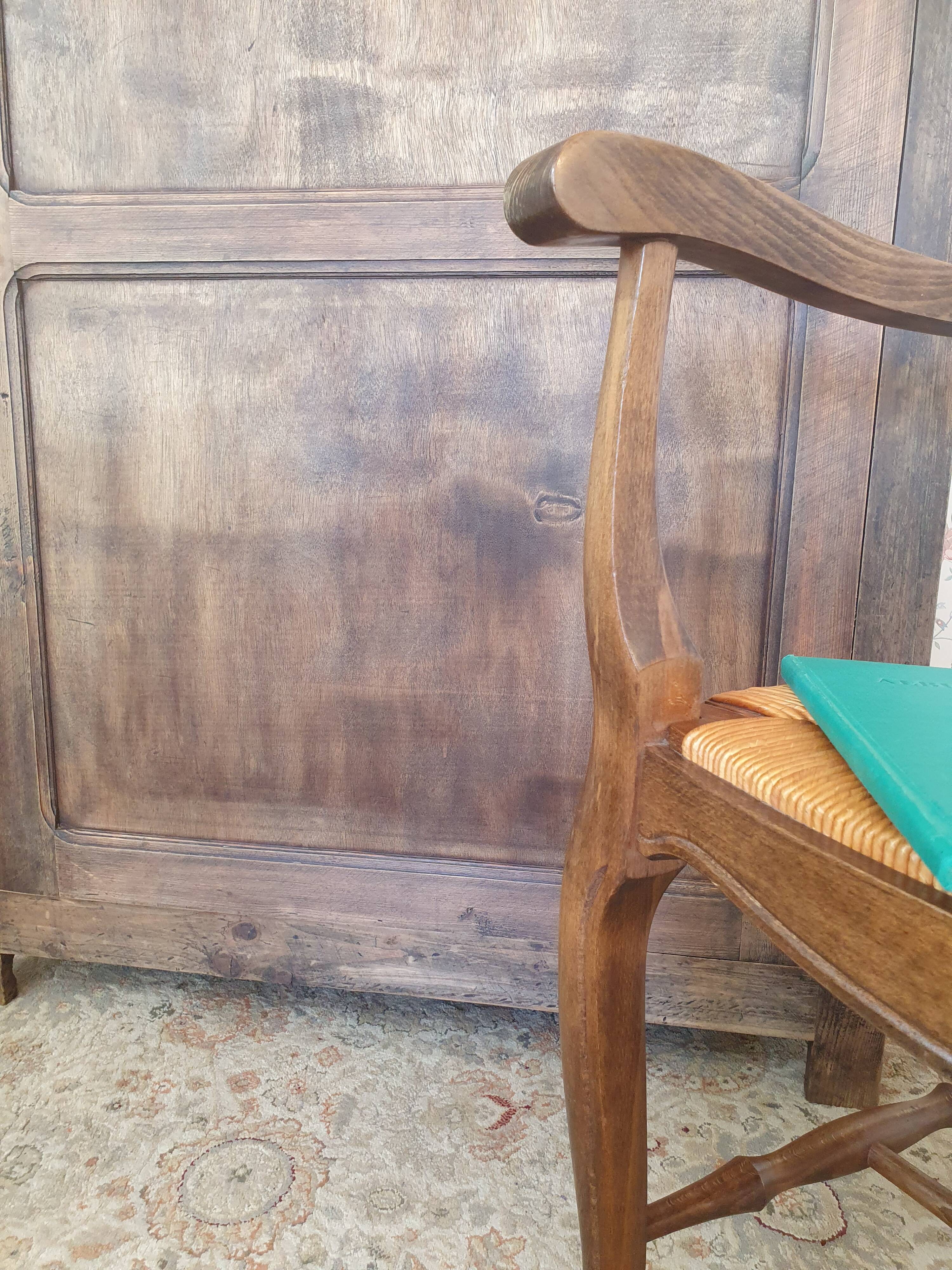 Small Parisian wardrobe