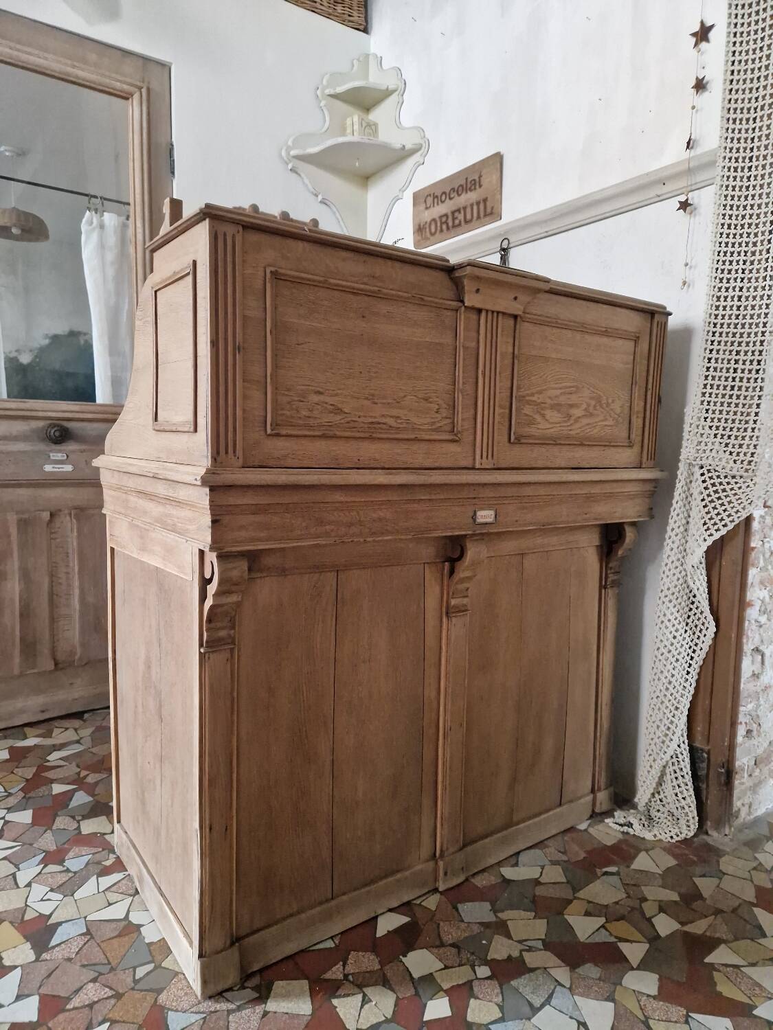Old cash counter