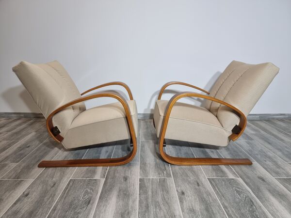 Fauteuils by Miroslav Navratil