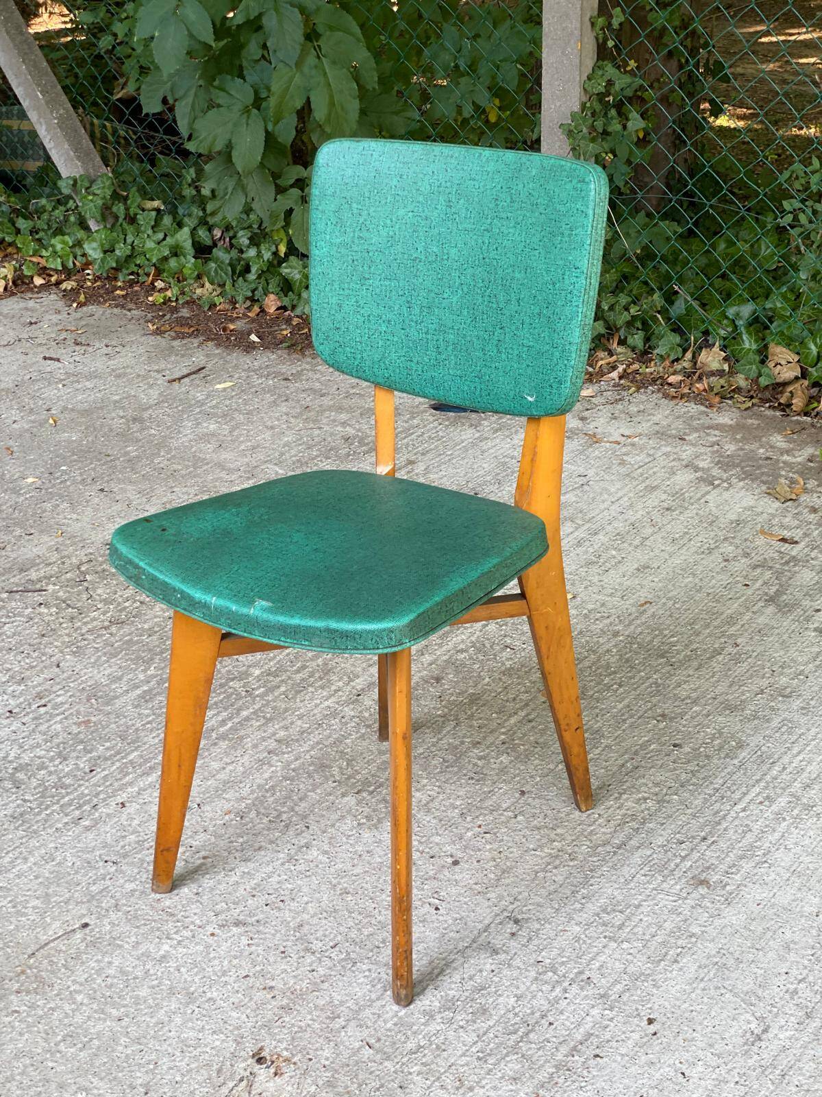 Scandinavian chair in solid wood and green leather, 1960s