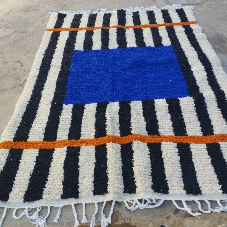 Handmade pure wool rug, custom traditional size 150/250 cm.
