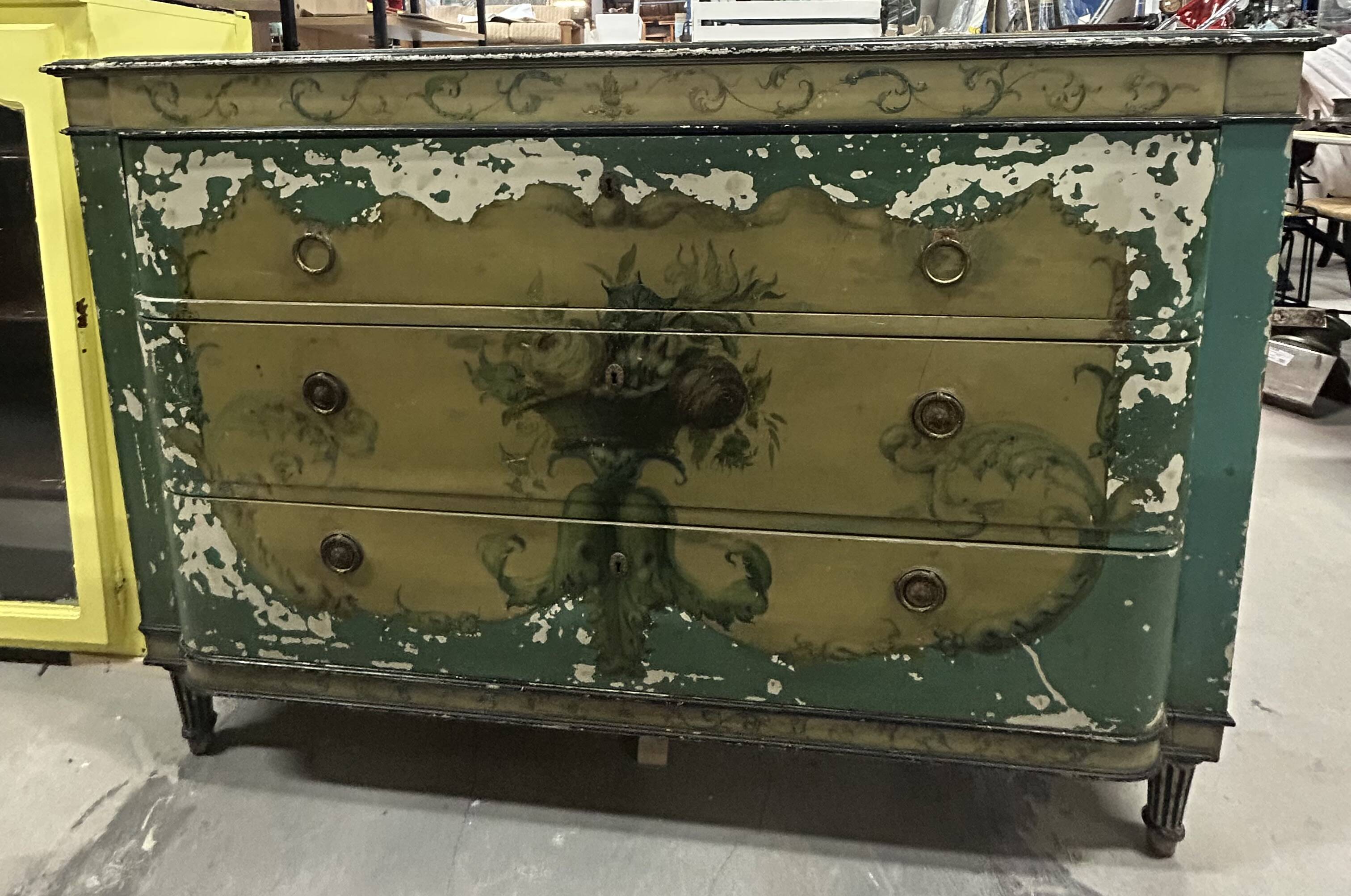 Painted wooden chest of drawers