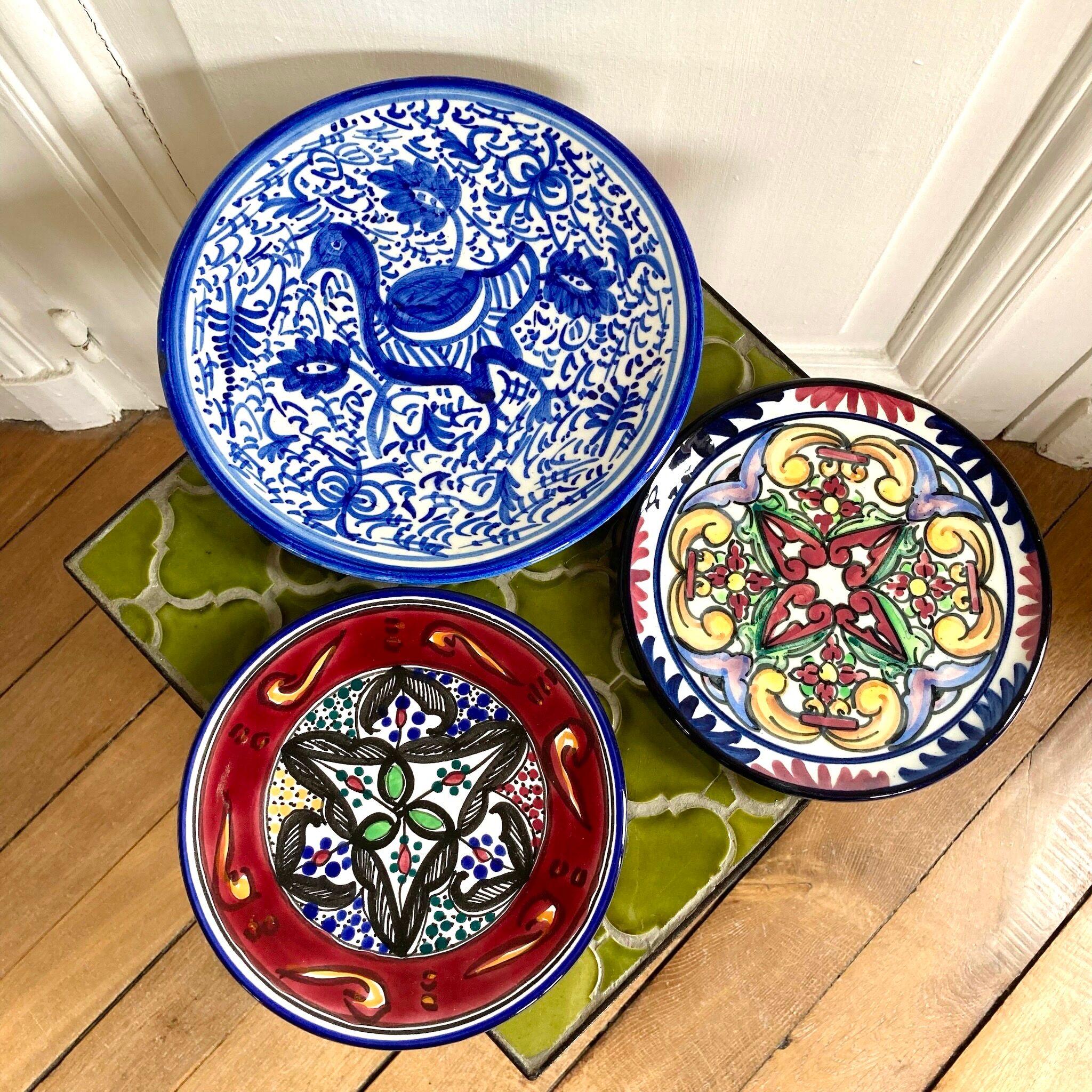 Wall decorative plates