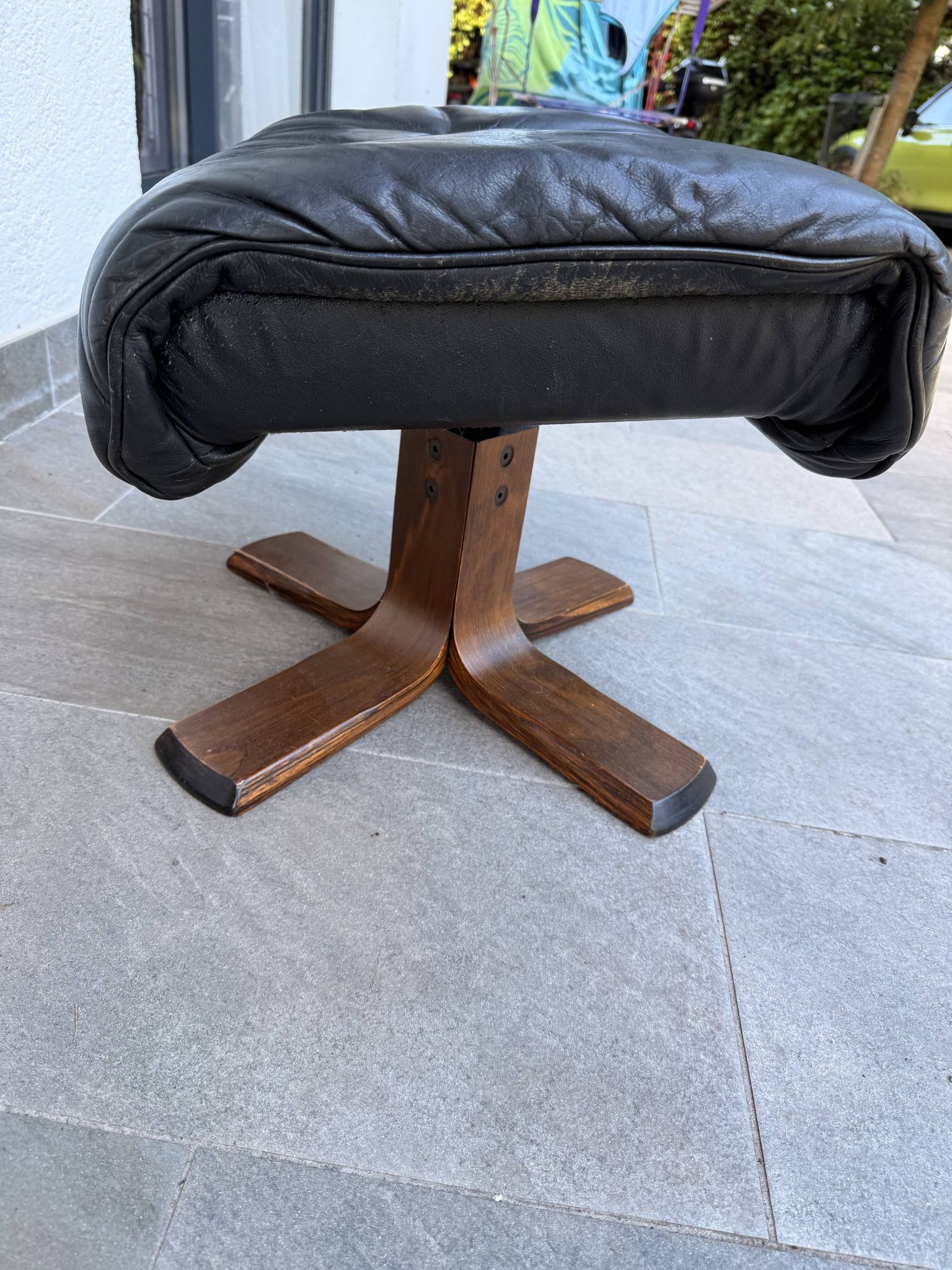 Ottoman ou tabouret style scandinave vintage