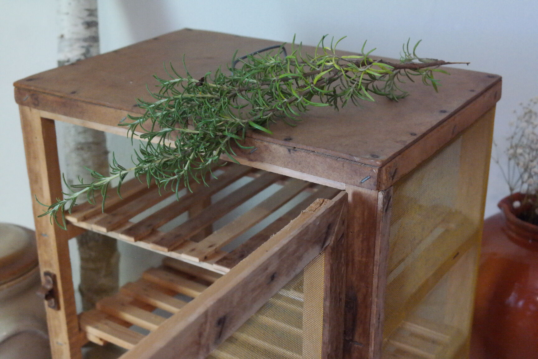 Garde manger campagnard ancien