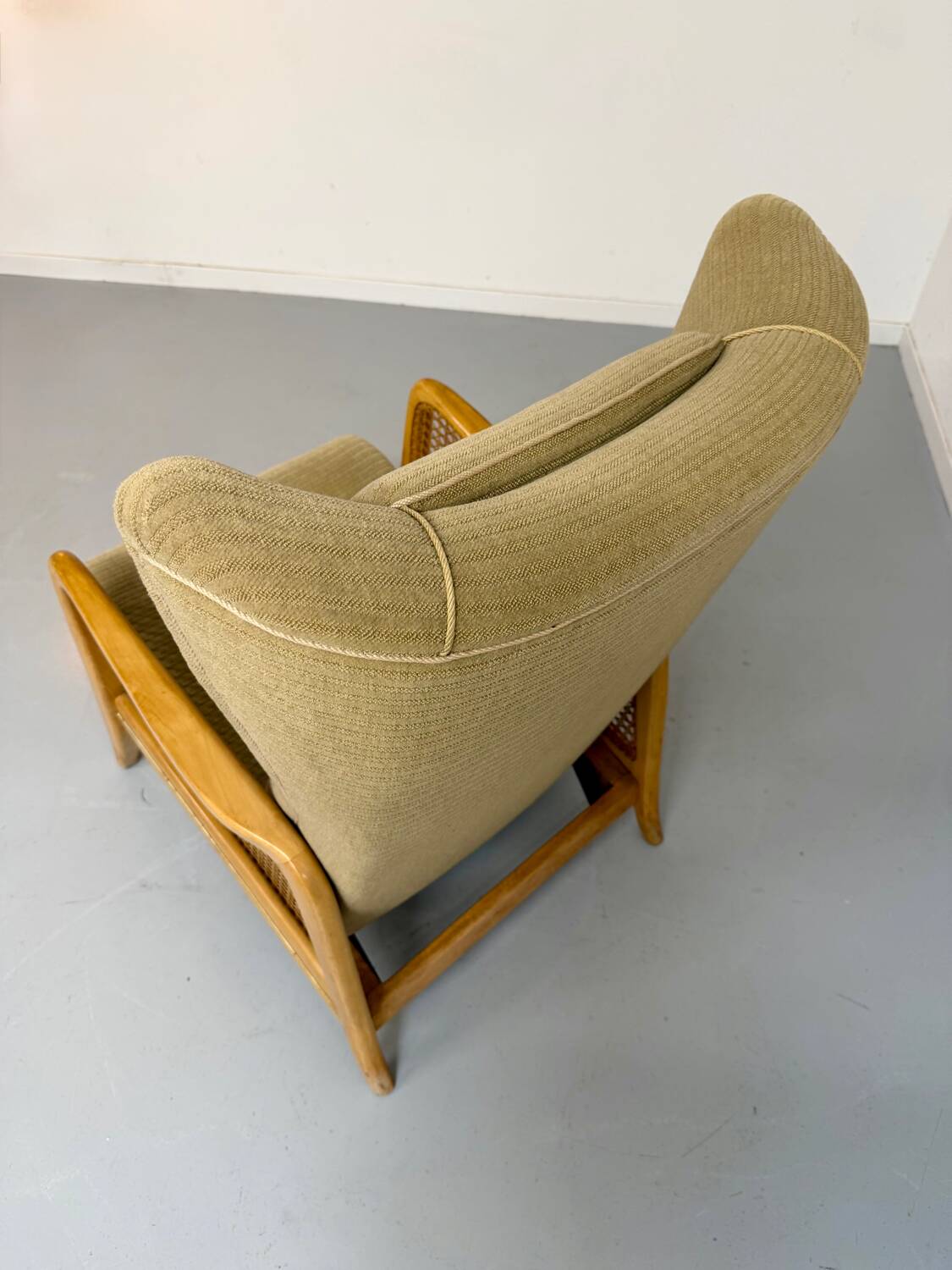 Vintage wingback recliner in Scandinavian design from the 1960s.