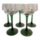 Verres à pied à décor de grappe