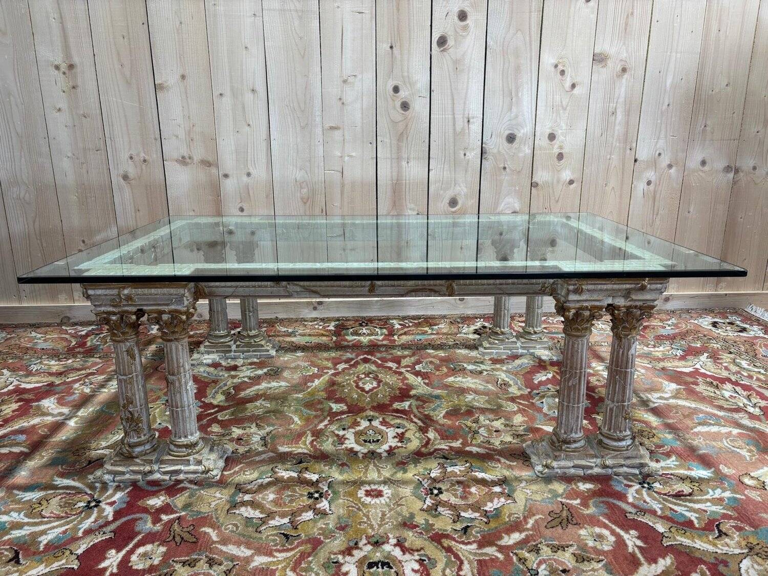 Coffee table with Corinthian columns and glass top