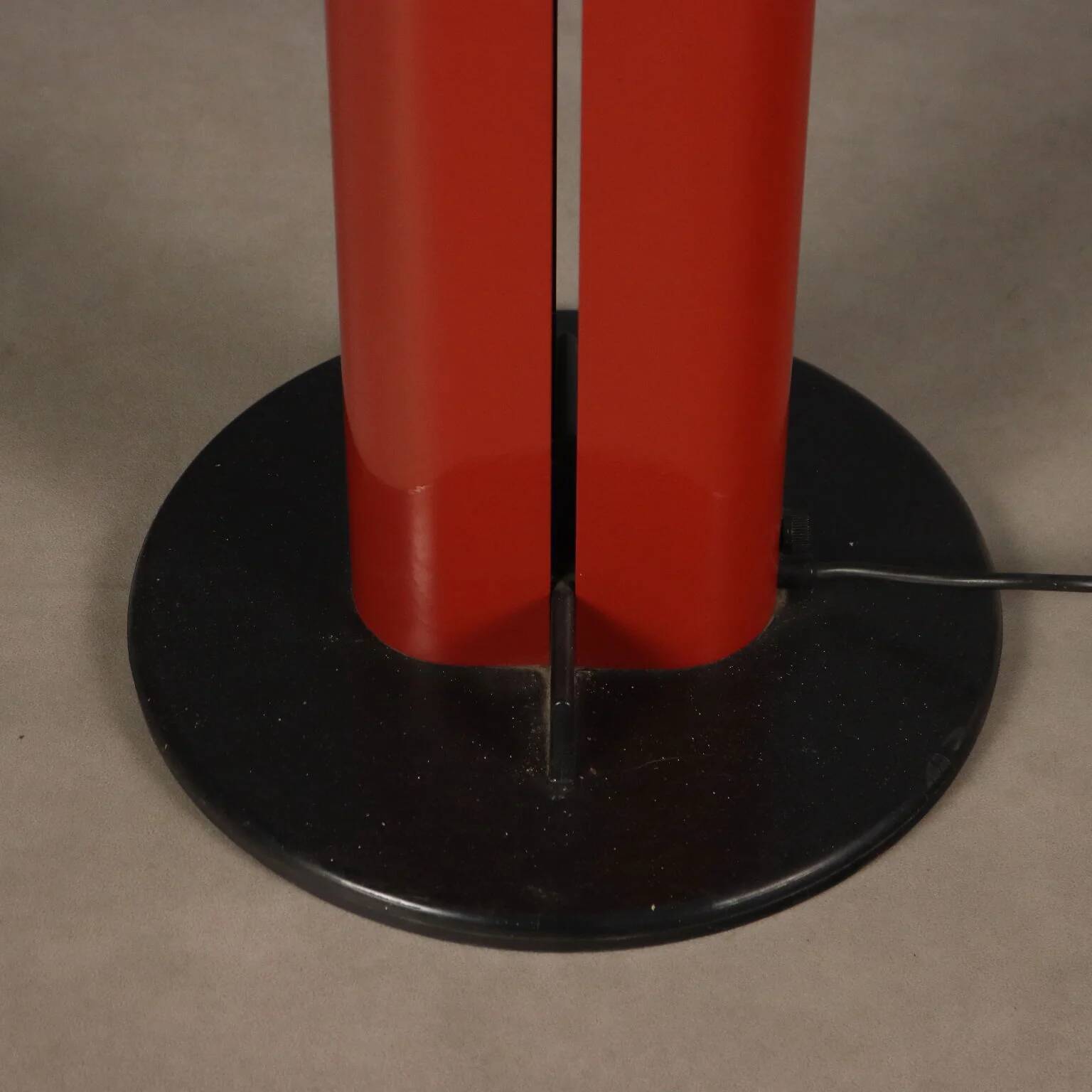 Artemide Megaron floor lamp vintage design G. Frattini Italy 1970s