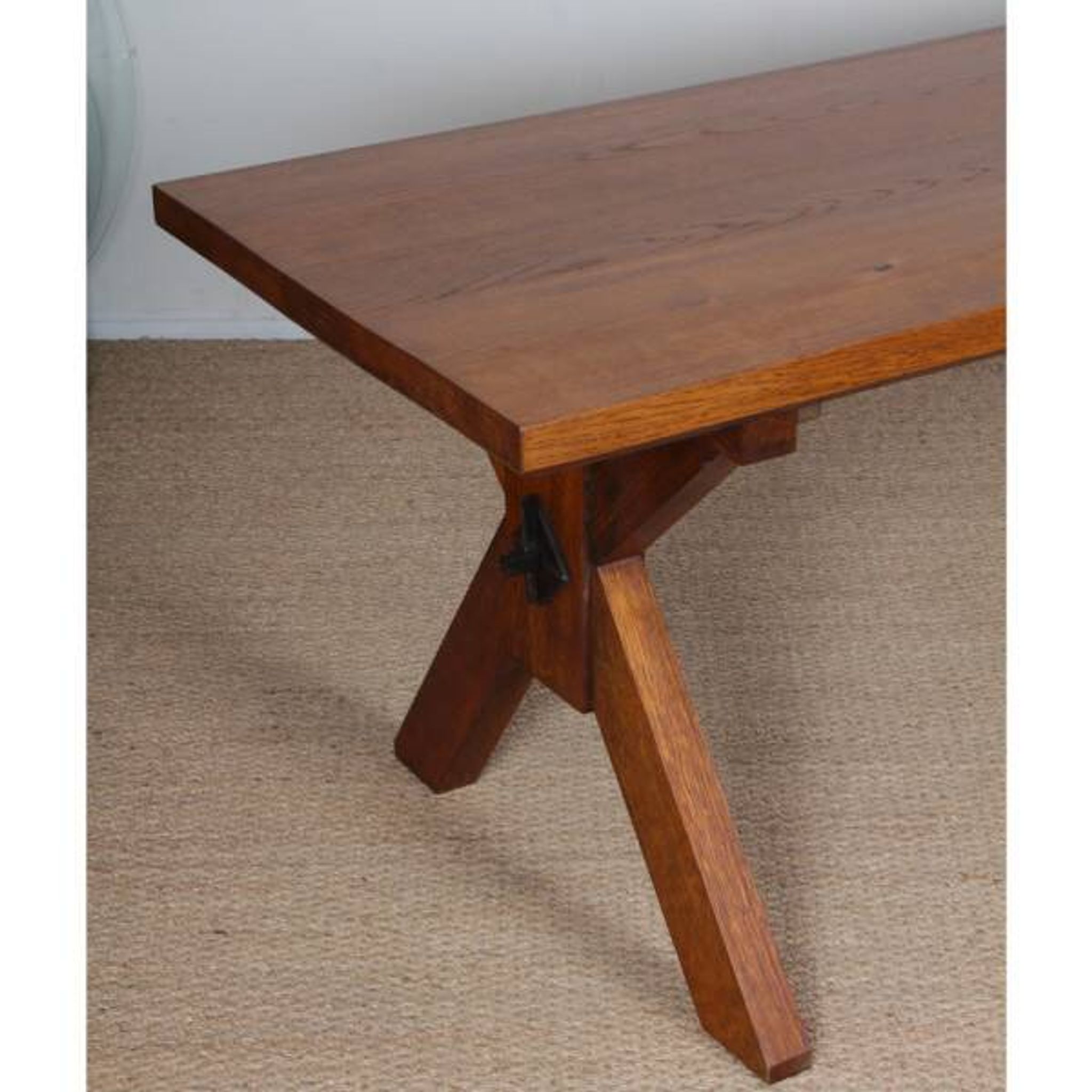 Table de repas en chêne massif, travail français, 1960