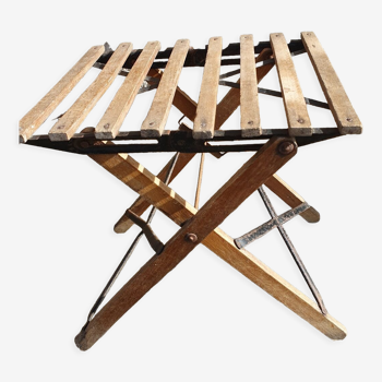 Folding stool