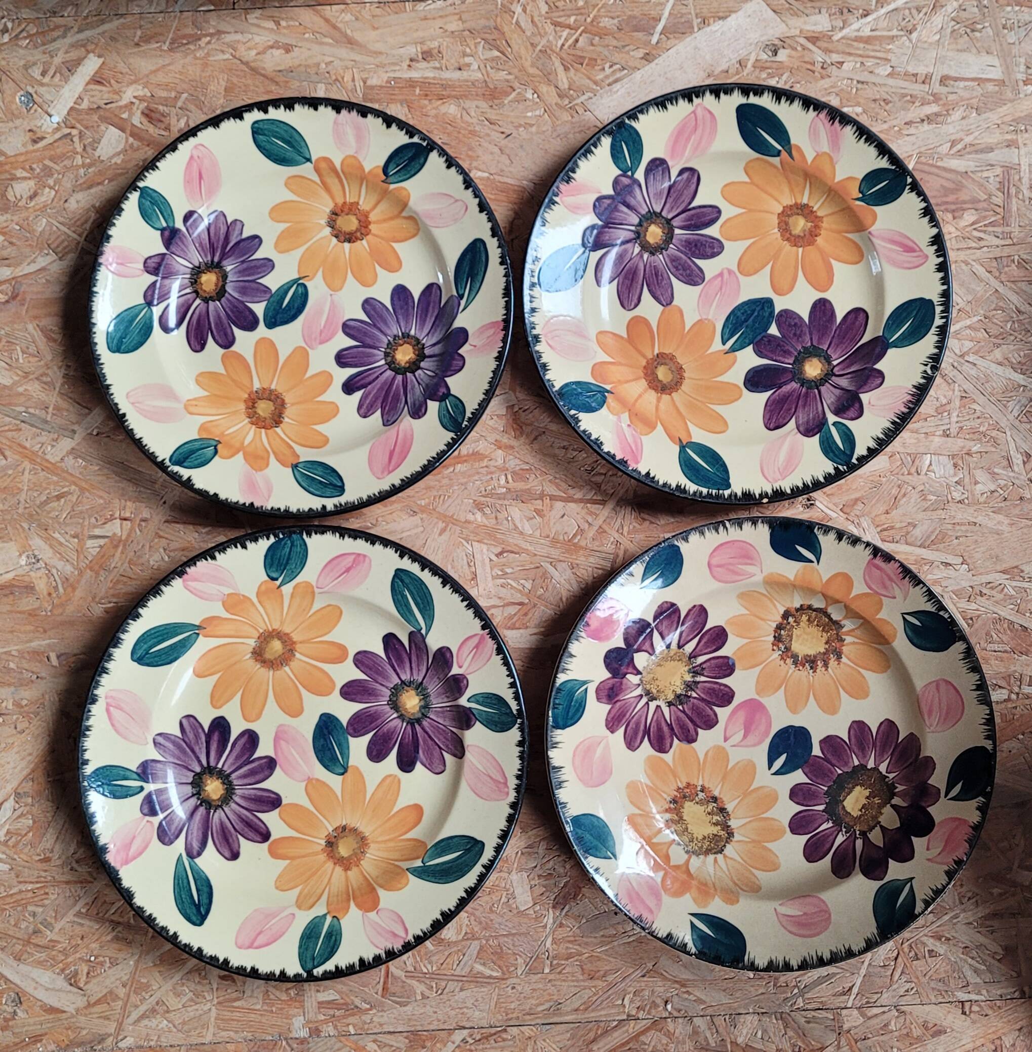 Set 4 flat plates Balkan Van Gogh