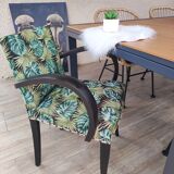 Bridge fabric leaves and black wood