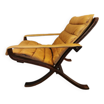 Chaise longue, conçue par Ingmar Relling et produite par Westnofa Norvège. Modèle Flex, pliable.