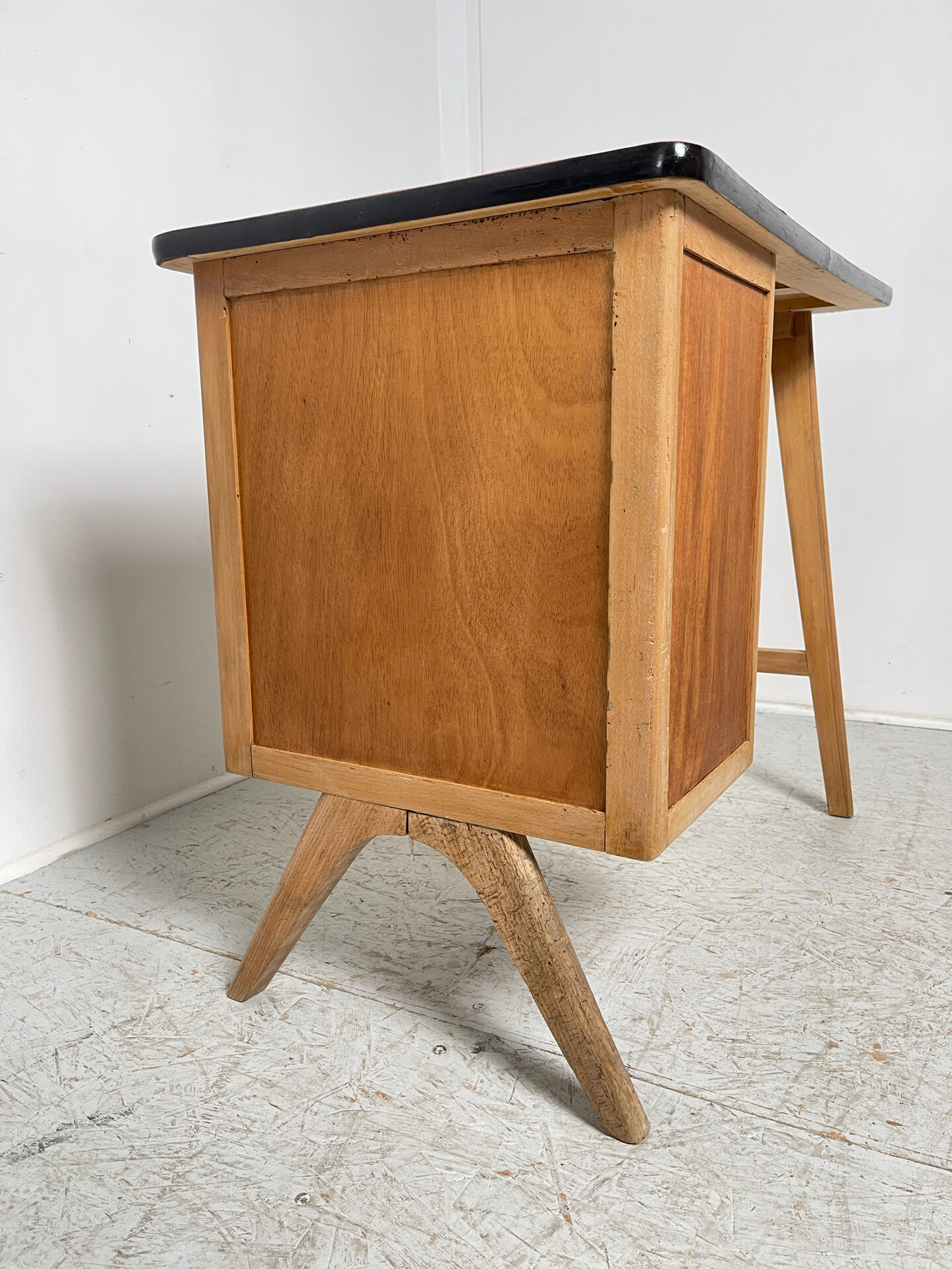Compass leg desk 1970