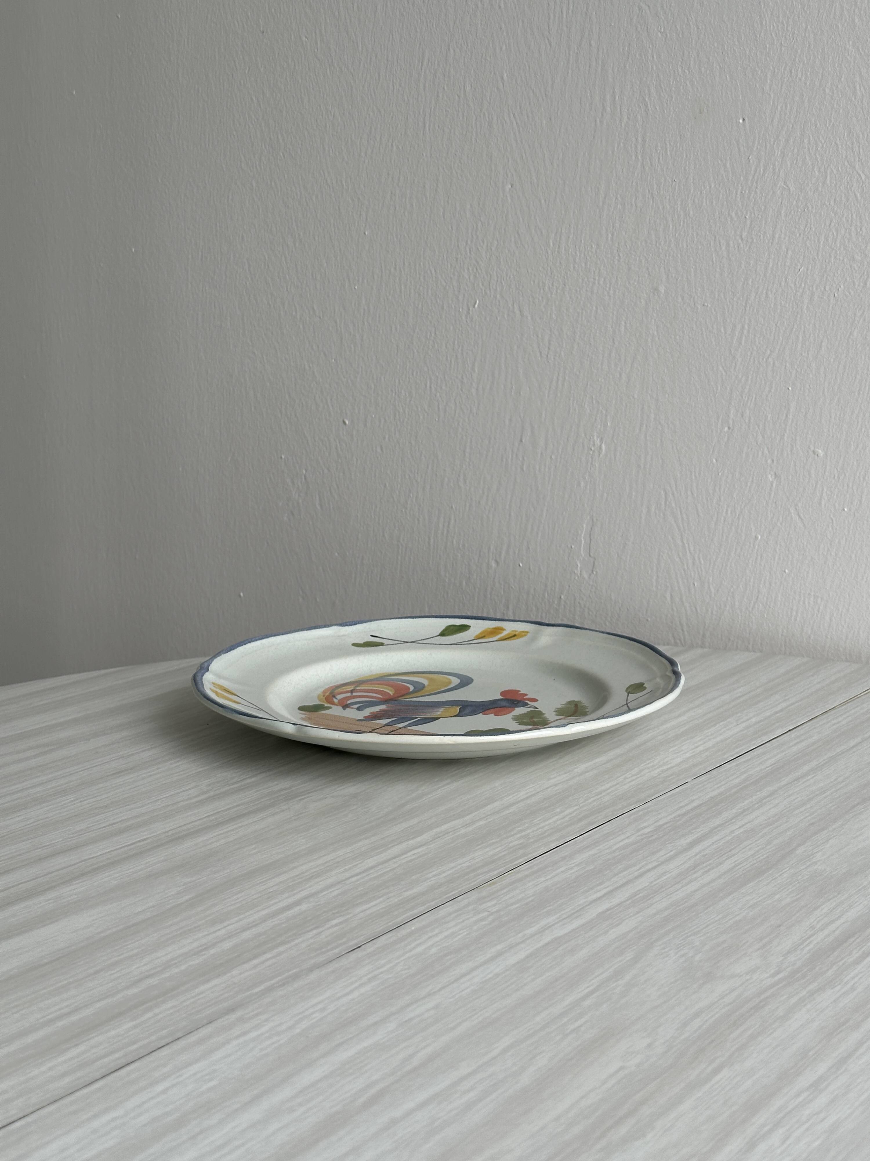 Assiette en faïence