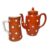 Sarreguemines, two red earthenware jugs with polka dots circa 1940