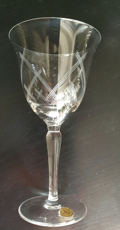 11 Large crystal glasses engraved Boch geometric pattern