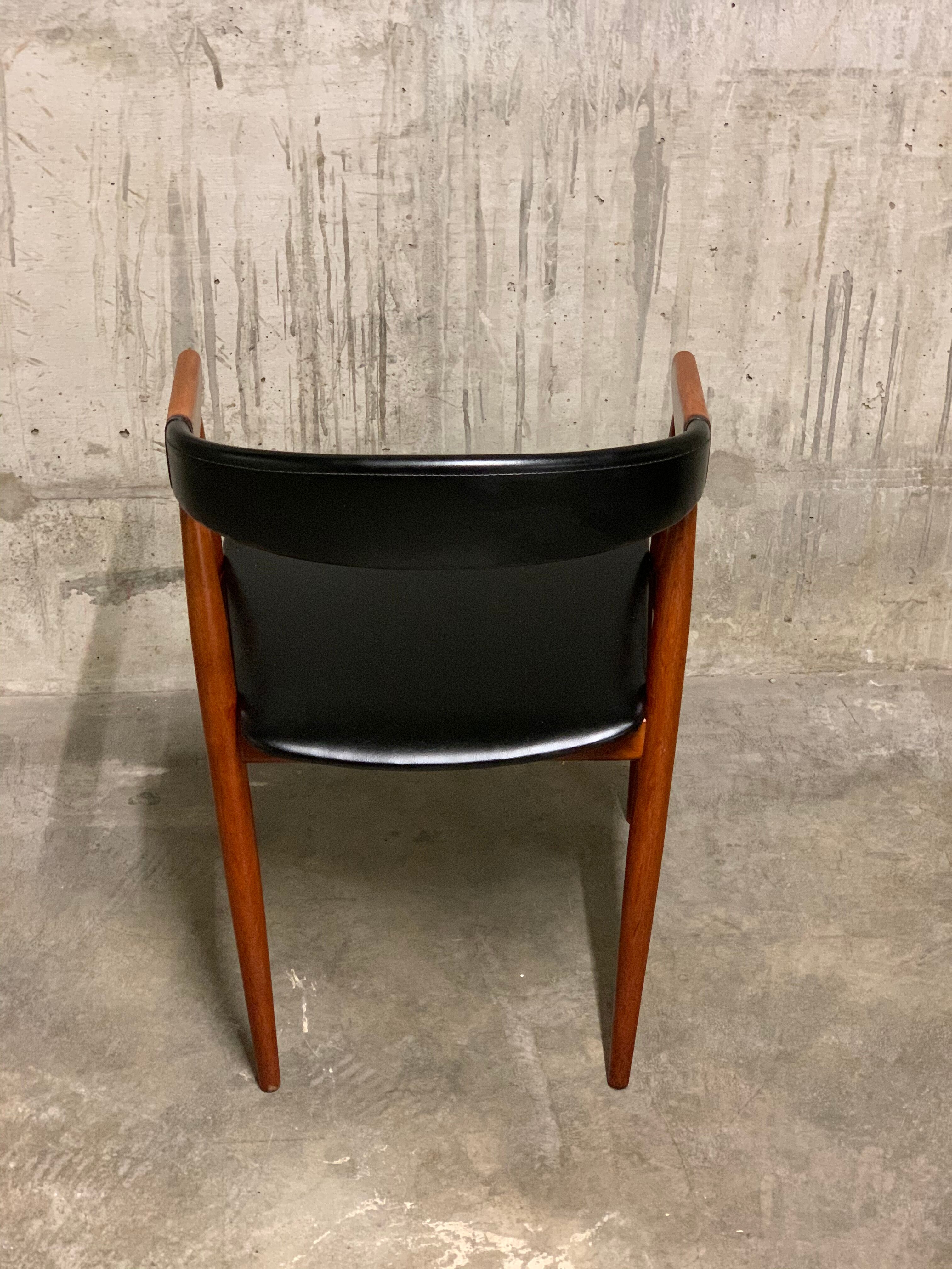 Suite de 3 chaises en teck