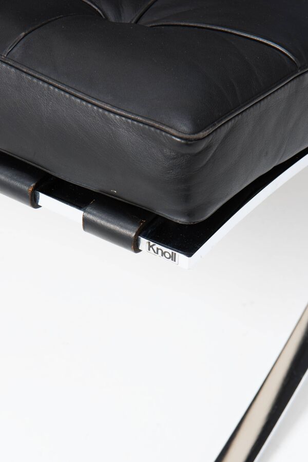 Chaise Barcelona et ottoman - MIES Van Der ROHE