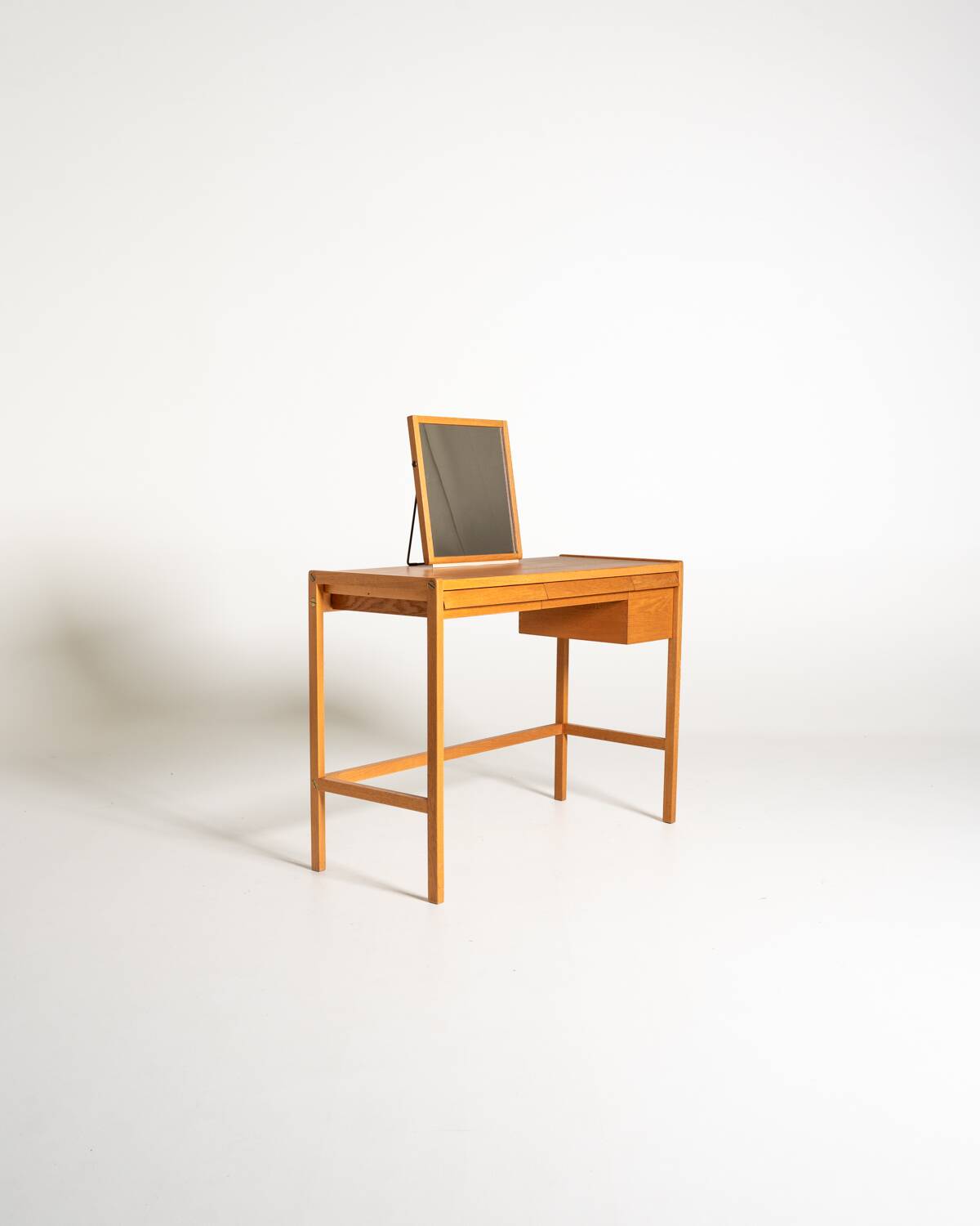 Scandinavian oak dressing desk, 1960s