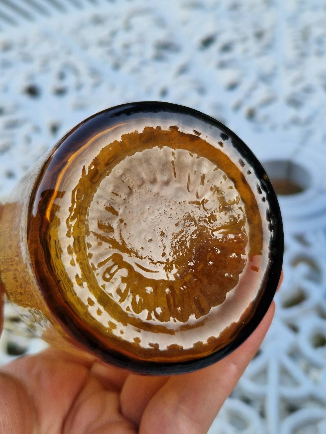 Service de 6 verres vintage ambrés avec porte-verres en bois