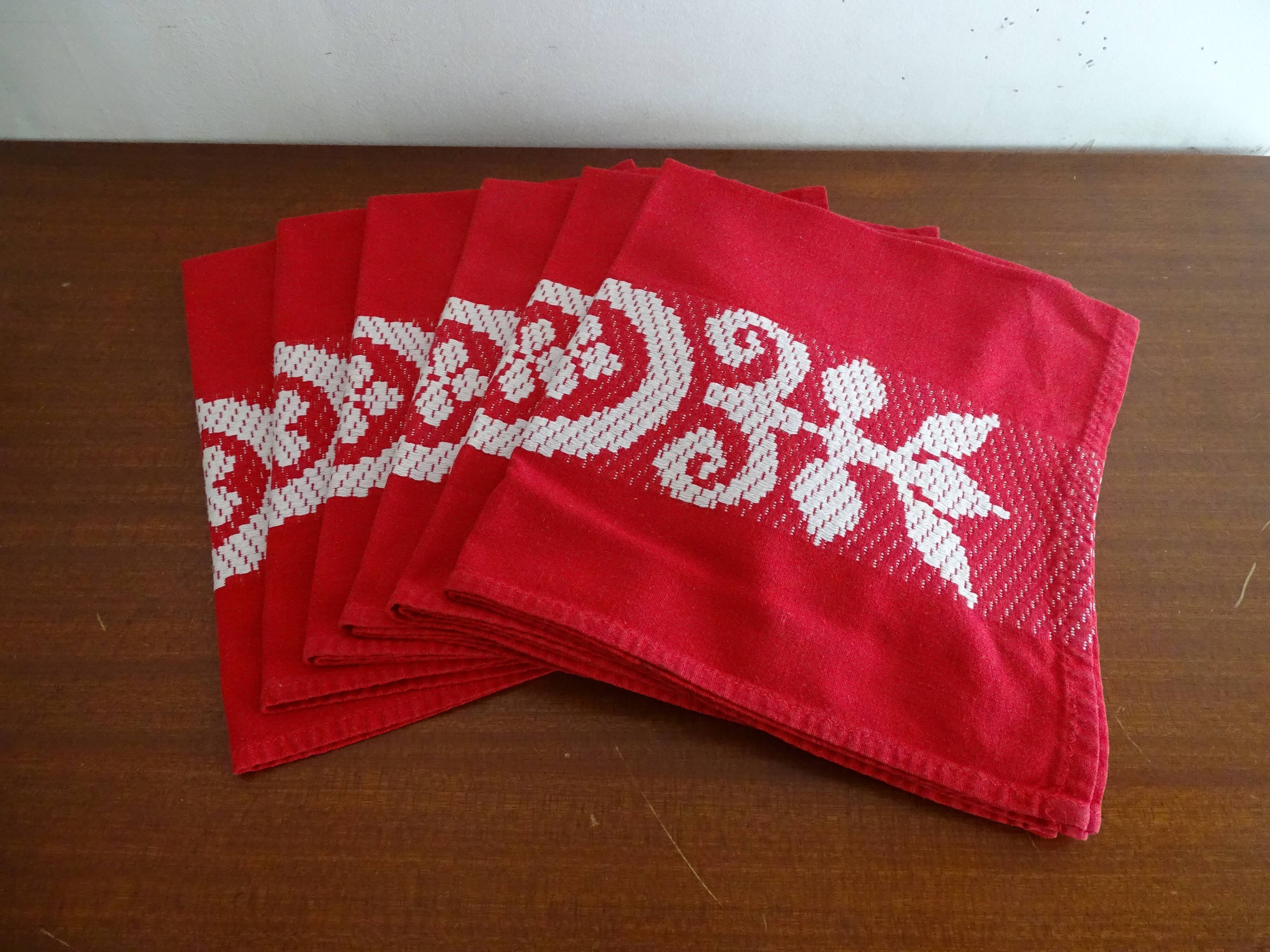 Lot 6 serviettes de table 46 x 42 rouges et blanches en coton