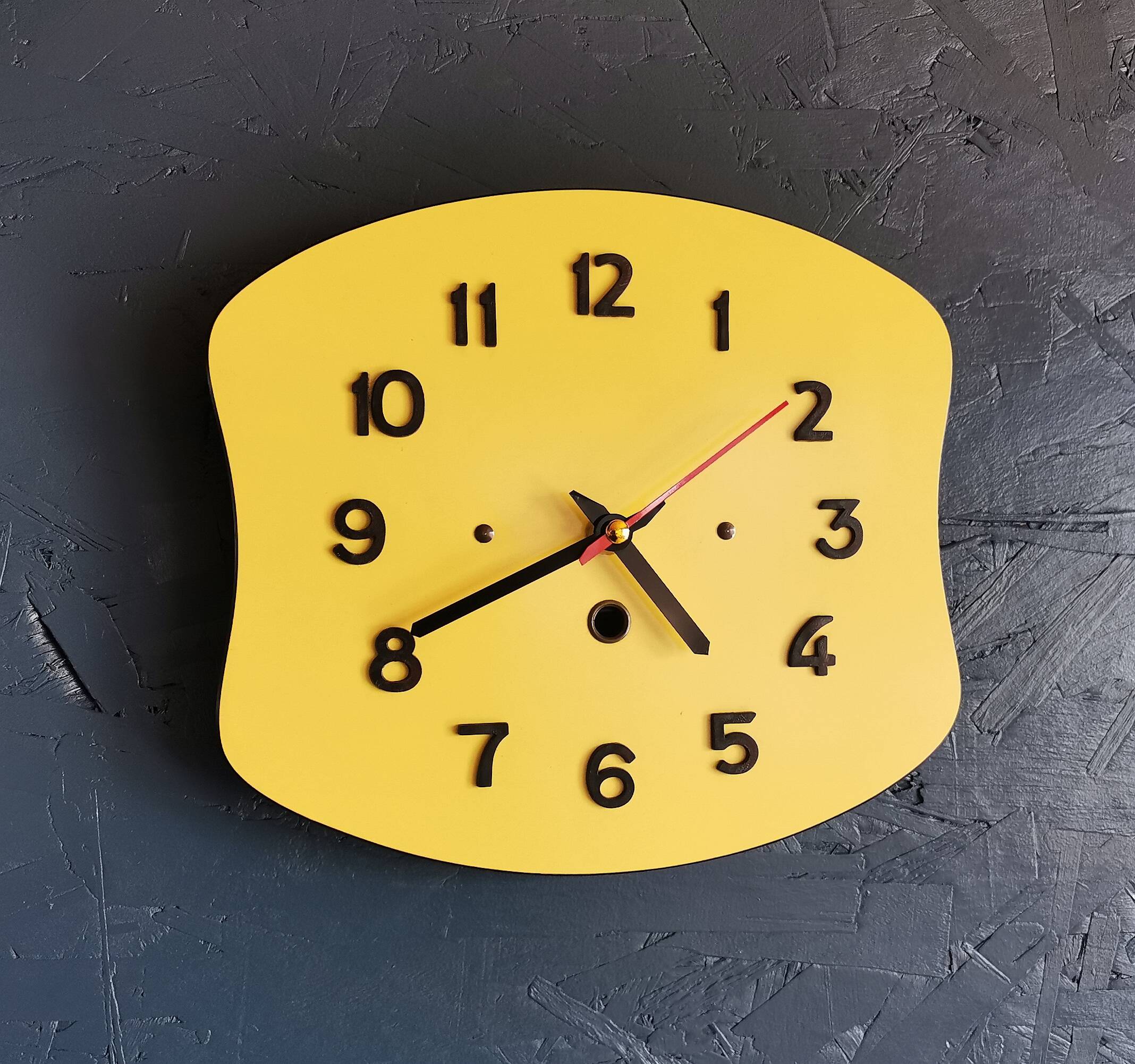 Vintage formica clock silent wall pendulum 60s "Yellow"