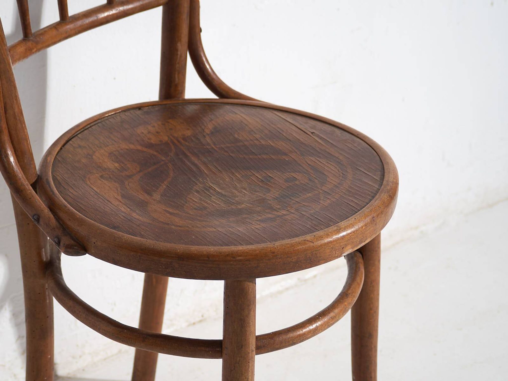 Antique Thonet bentwood chairs (circa 1920). Set of 4 pieces #14