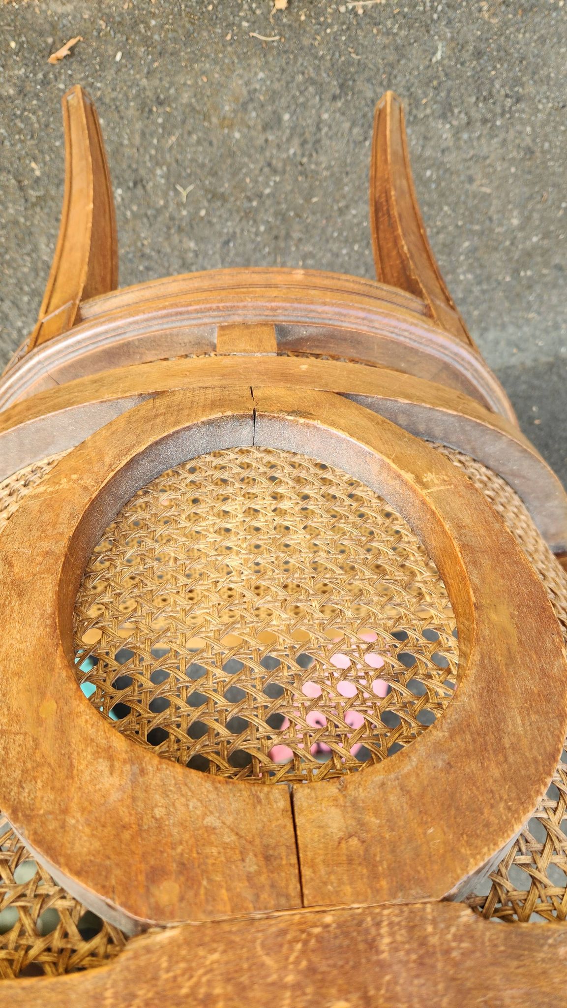 Chaise ancienne Louis XVI en bois et canage XIXe siècle