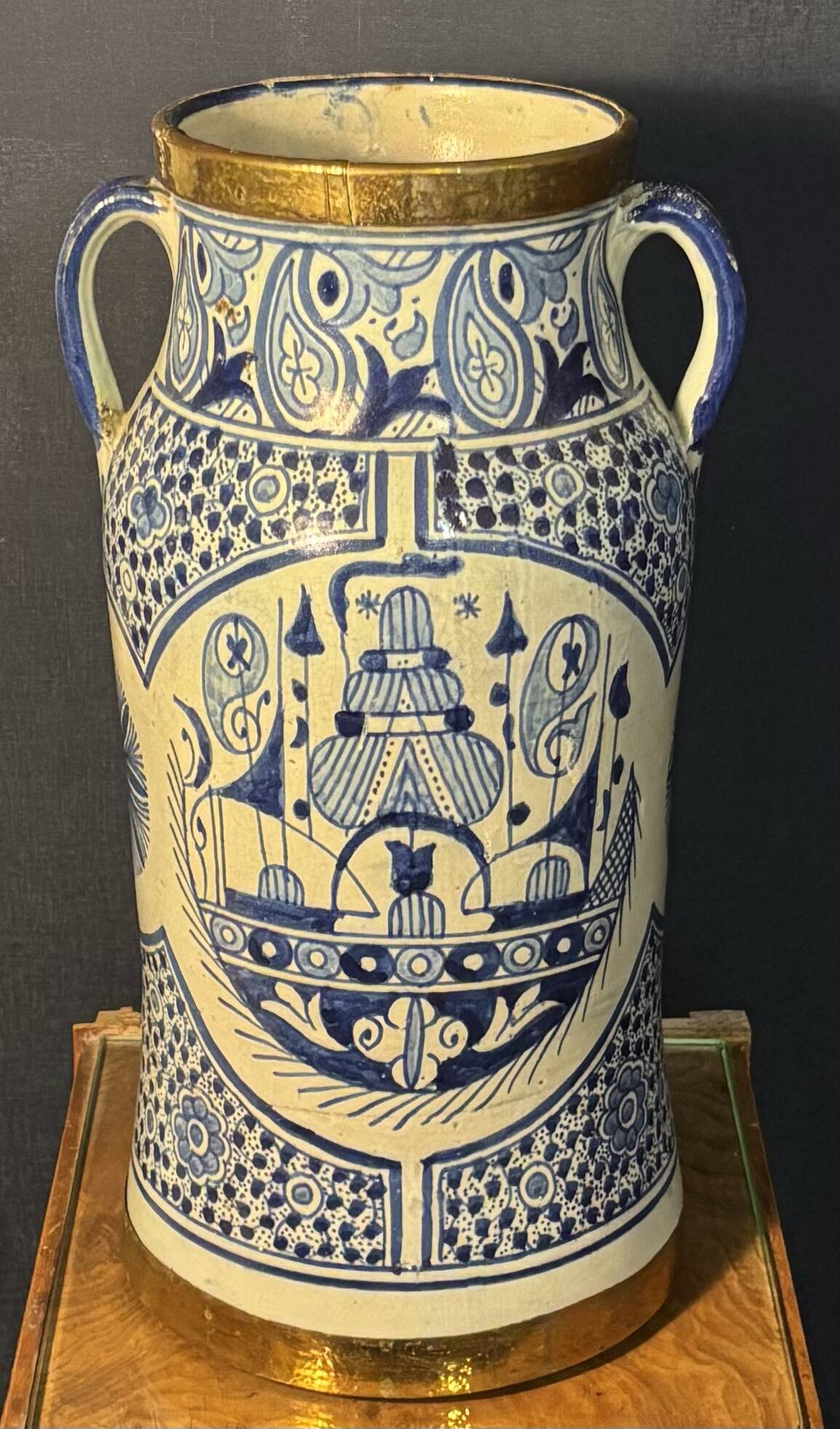 Vintage blue and white Chinese umbrella stand – 20th century H45cm