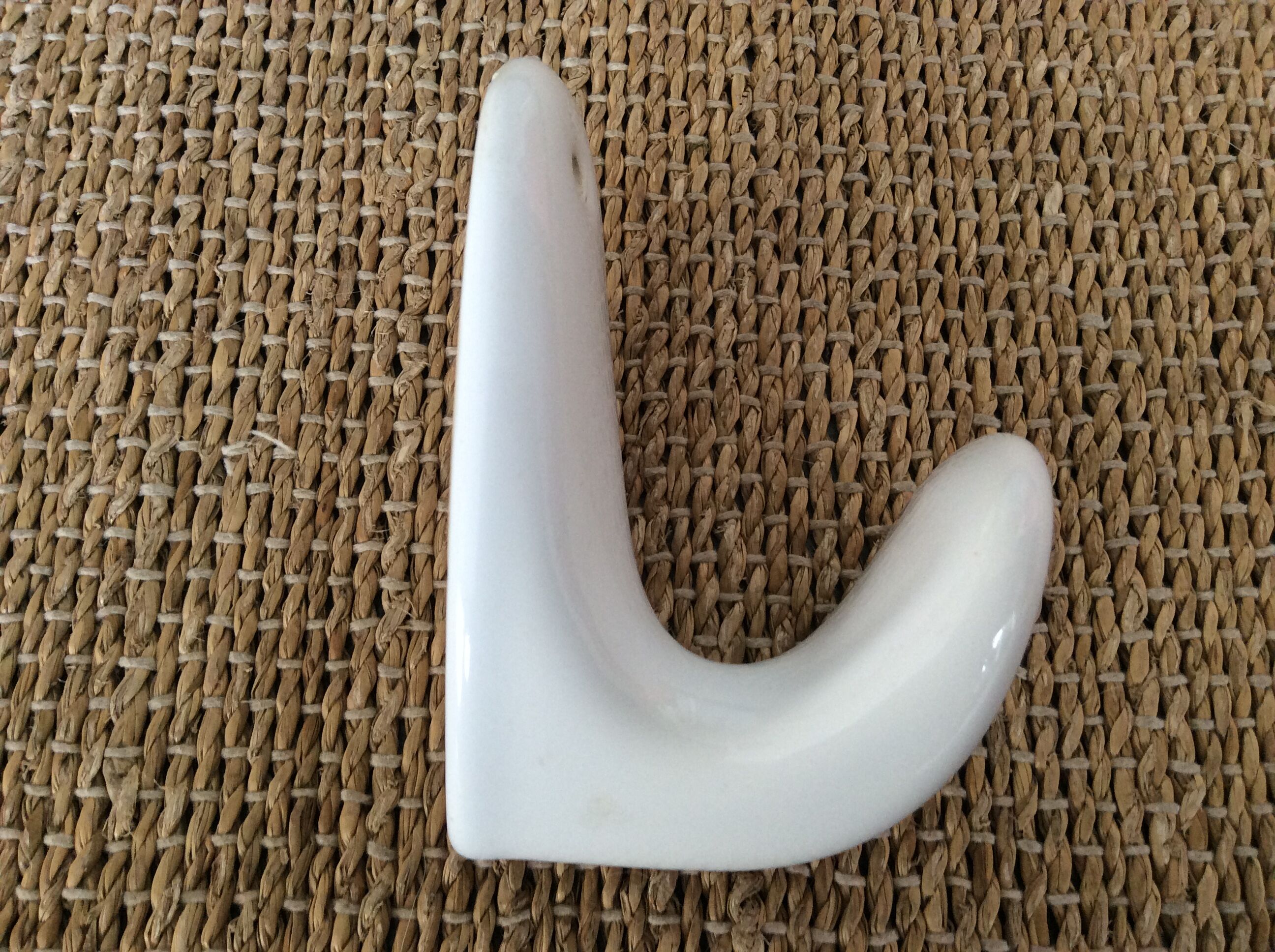 Patère en porcelaine