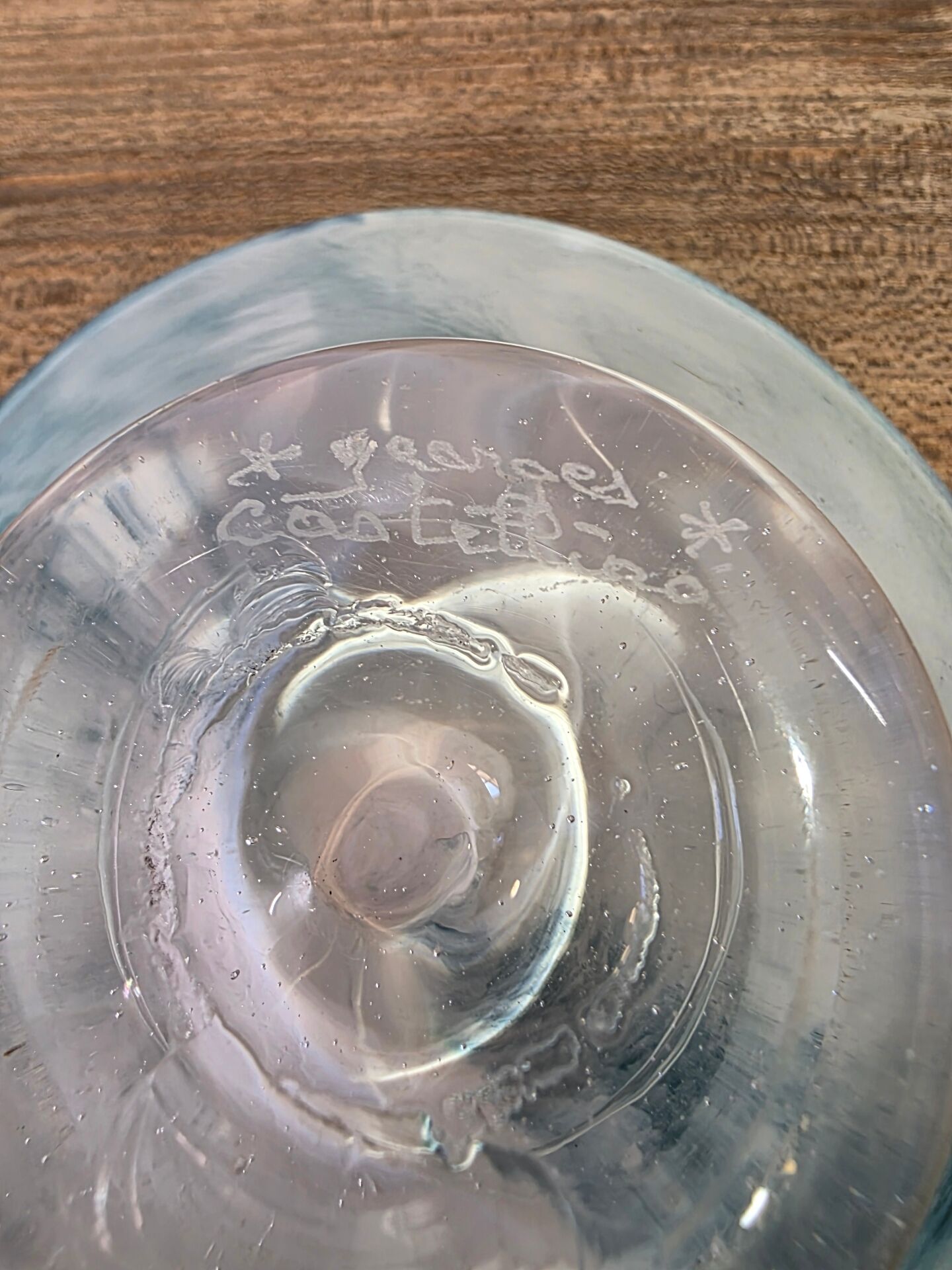Blown glass art bowl signed by Georges Castellino