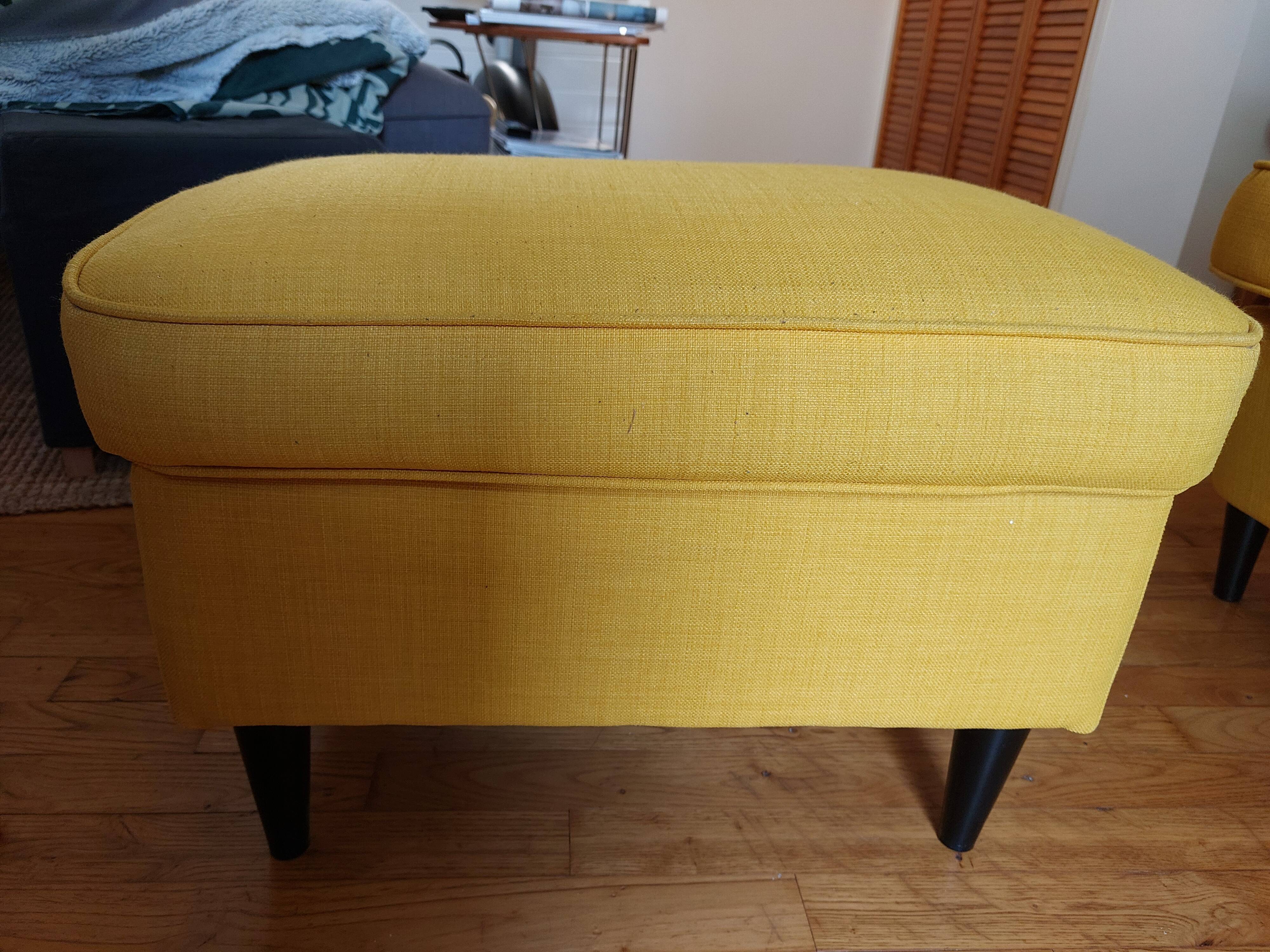 Yellow-eared armchair and its footrest