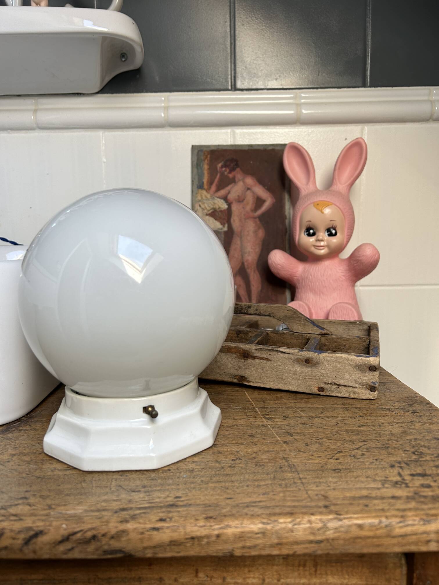 Opaline and porcelain lamp