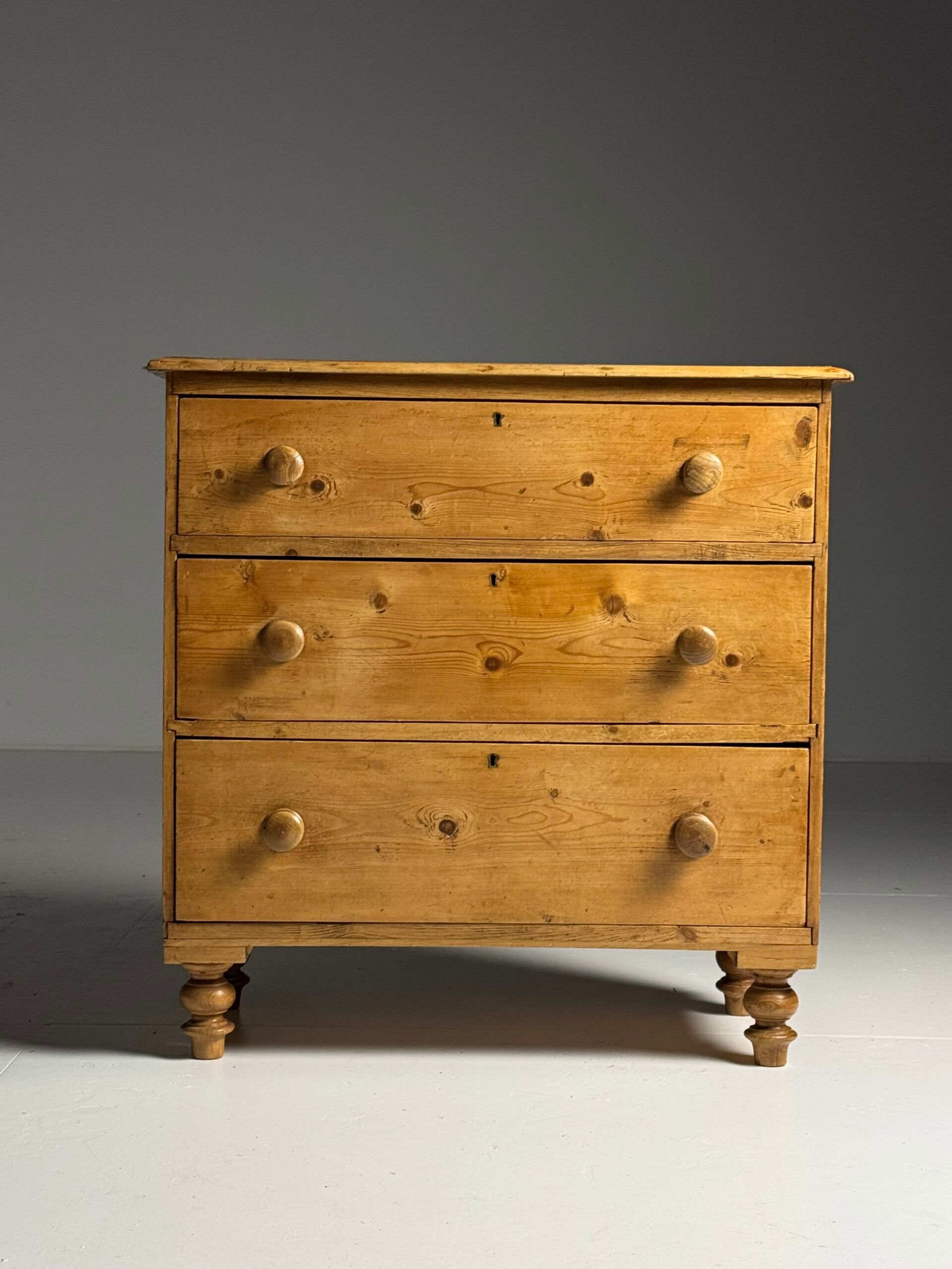 Commode anglaise du 19ème siècle