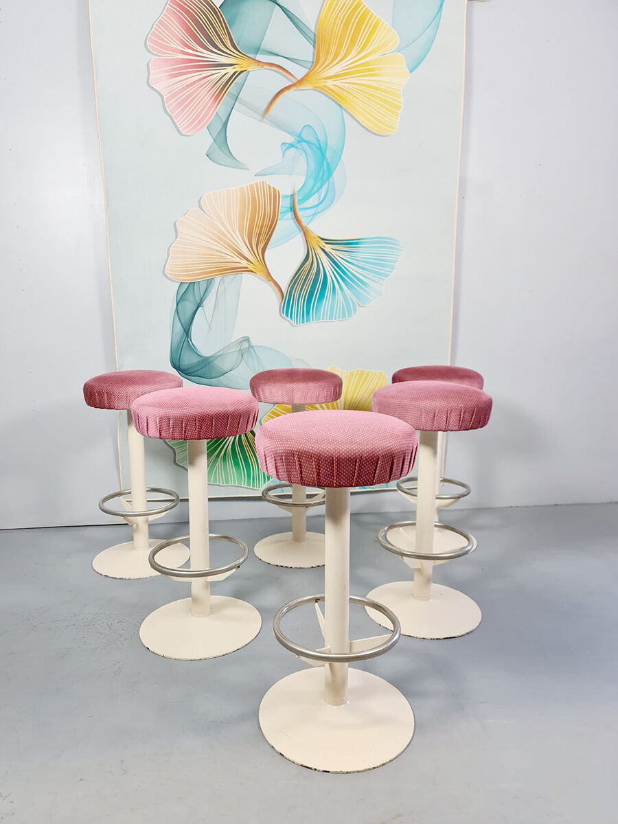 Midcentury design industrial barstools 'perfect pink'