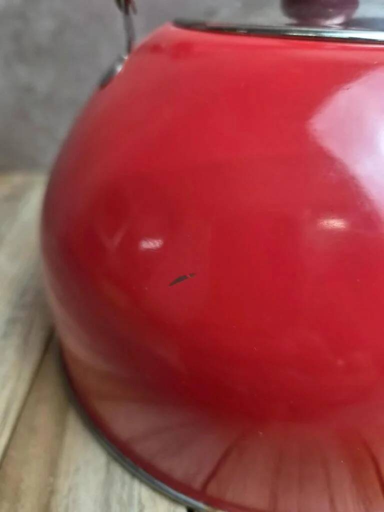 Vintage red stainless steel kettle – 2.5 L