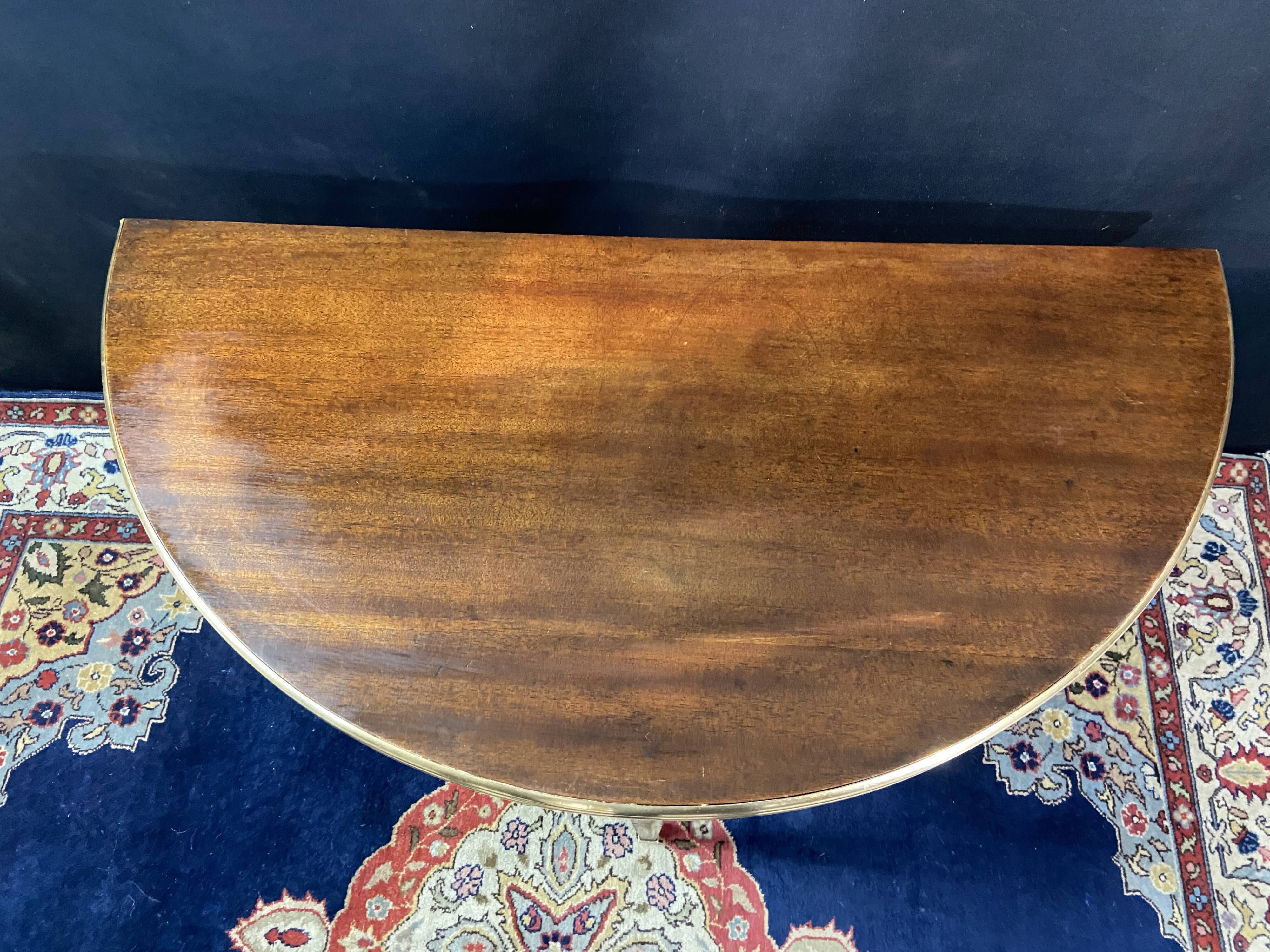Console table demi-lune 19th century Louis XVI modular foldable top in mahogany.