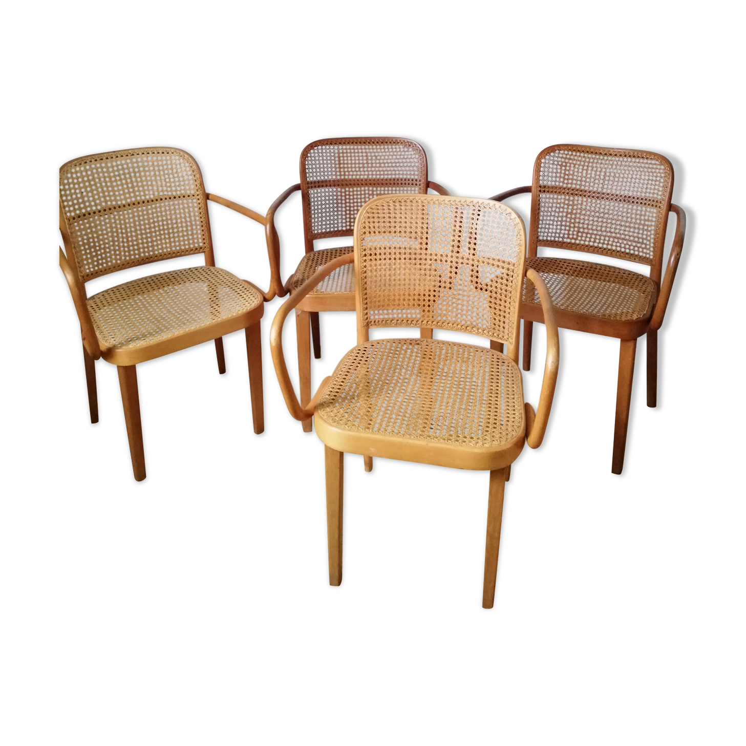 4 Thonet chairs with armrests