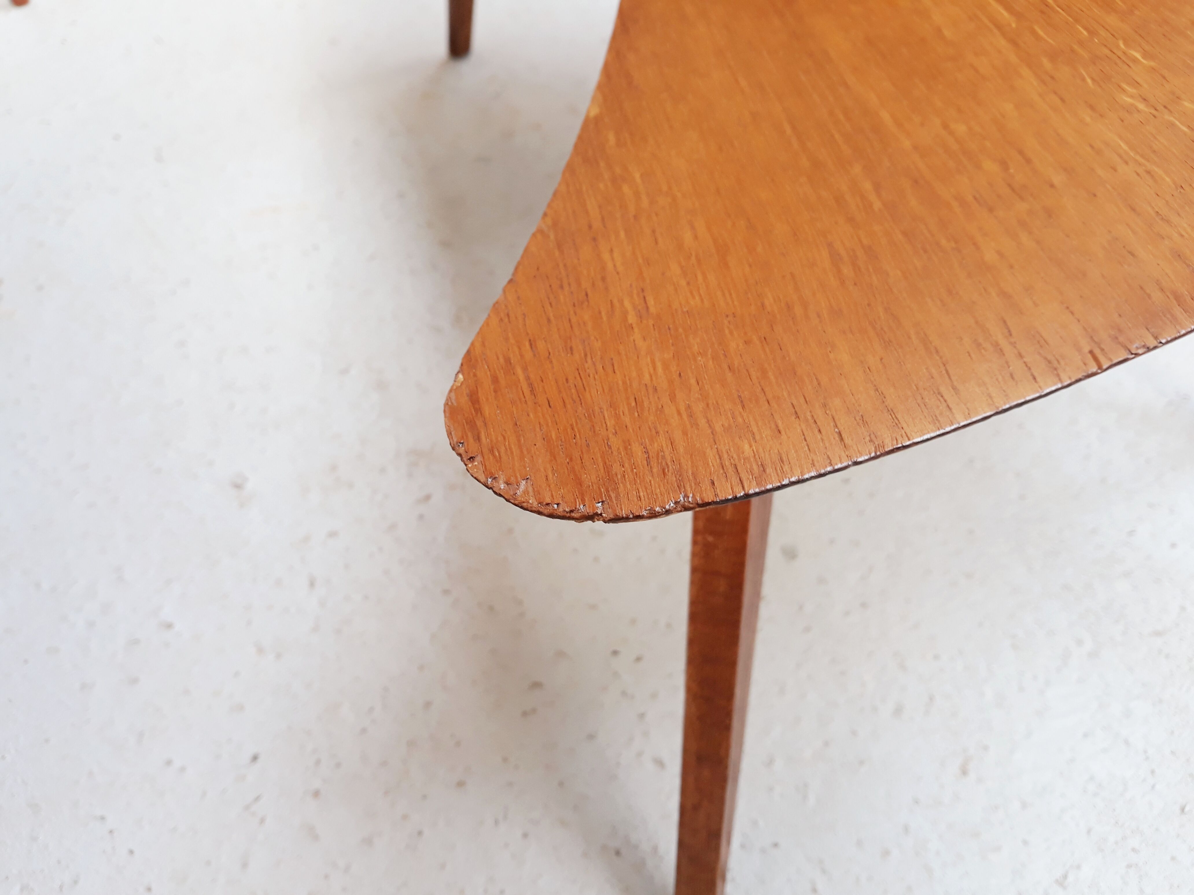 Table basse vintage haricot