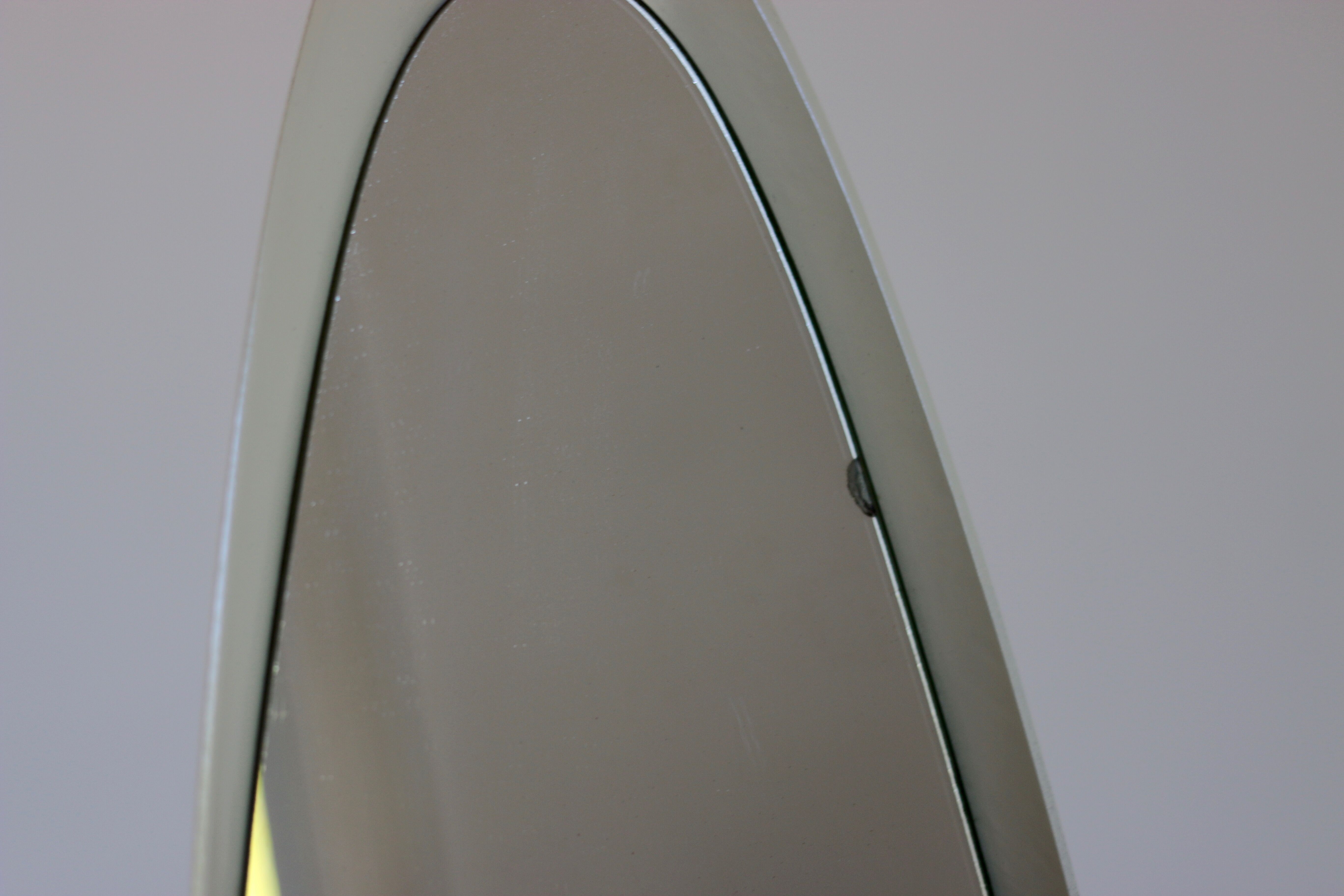 Mirror psyche 70s mind Roger Local