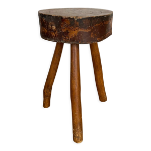 Tabouret brutaliste tripode