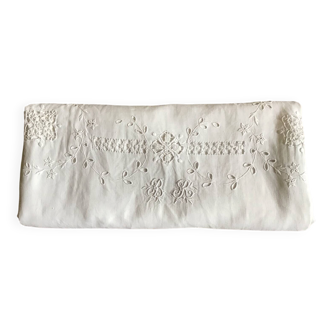 White linen reception tablecloth BR 2m x 2.10m