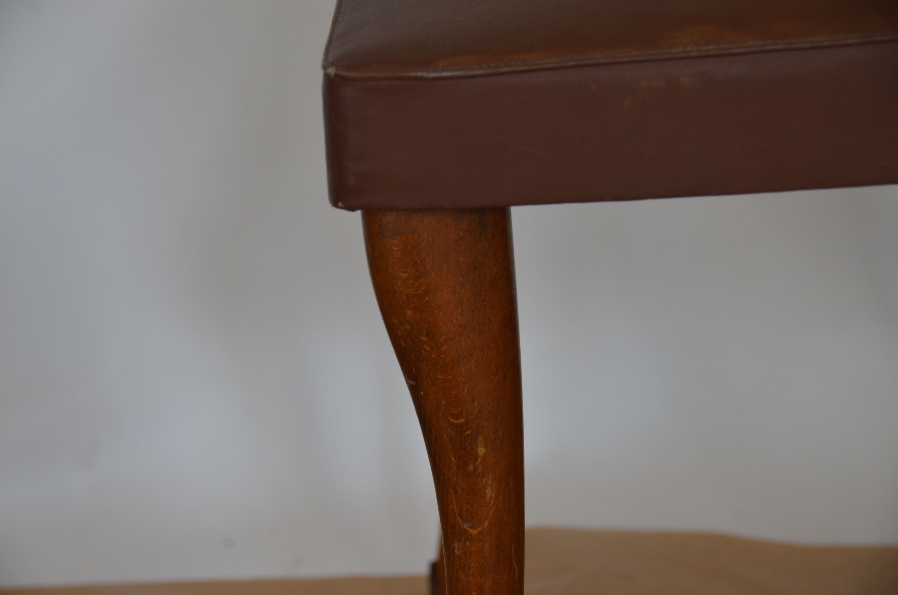 Series of six wooden chairs