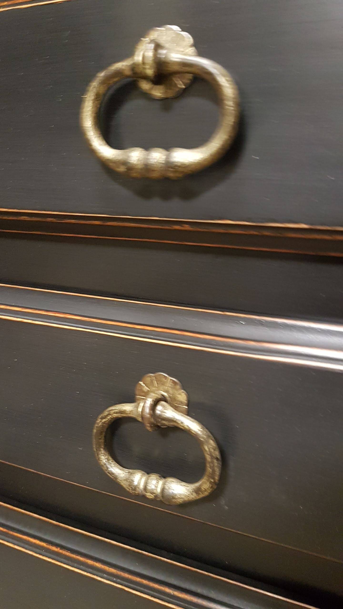 Cherry wood chest of drawers with 5 drawers in aged black.