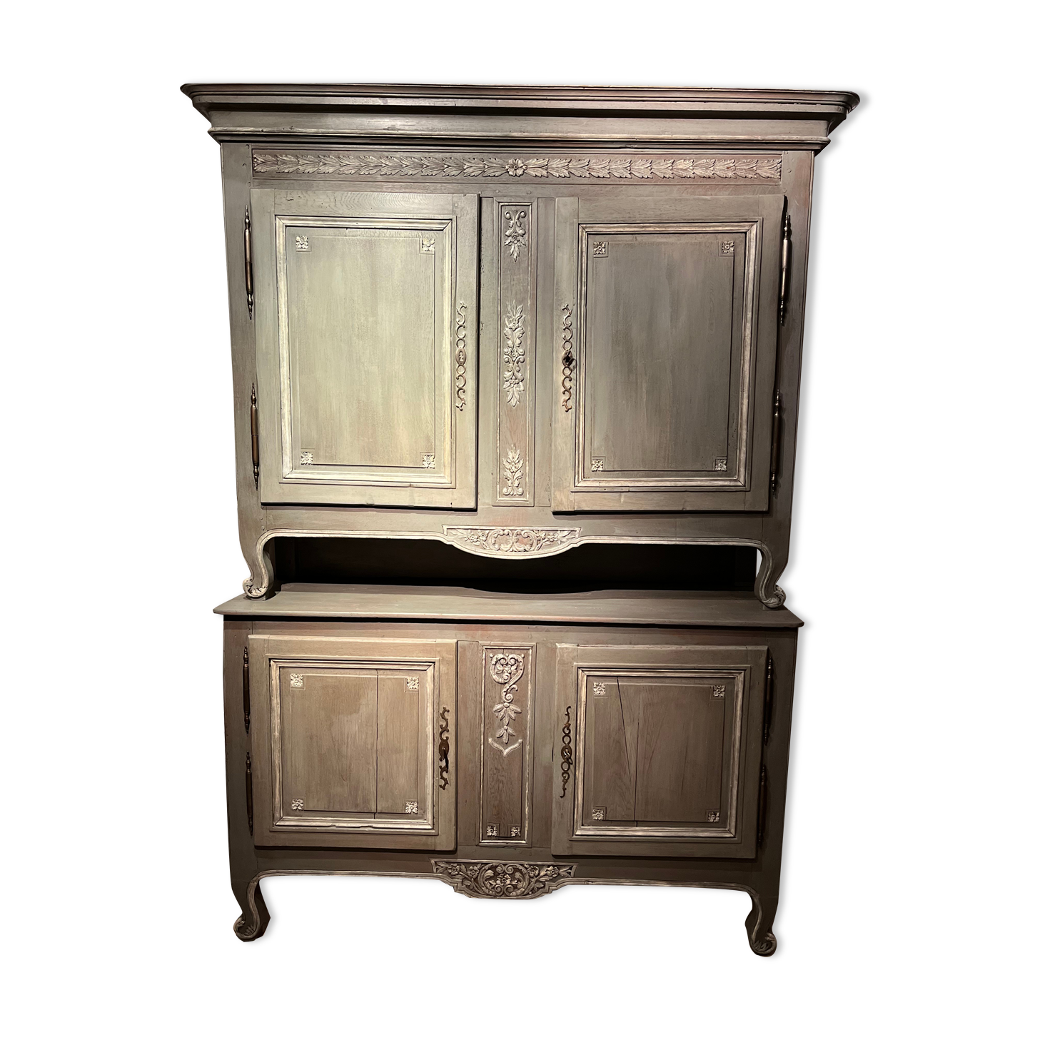 Buffet Louis XV patinated