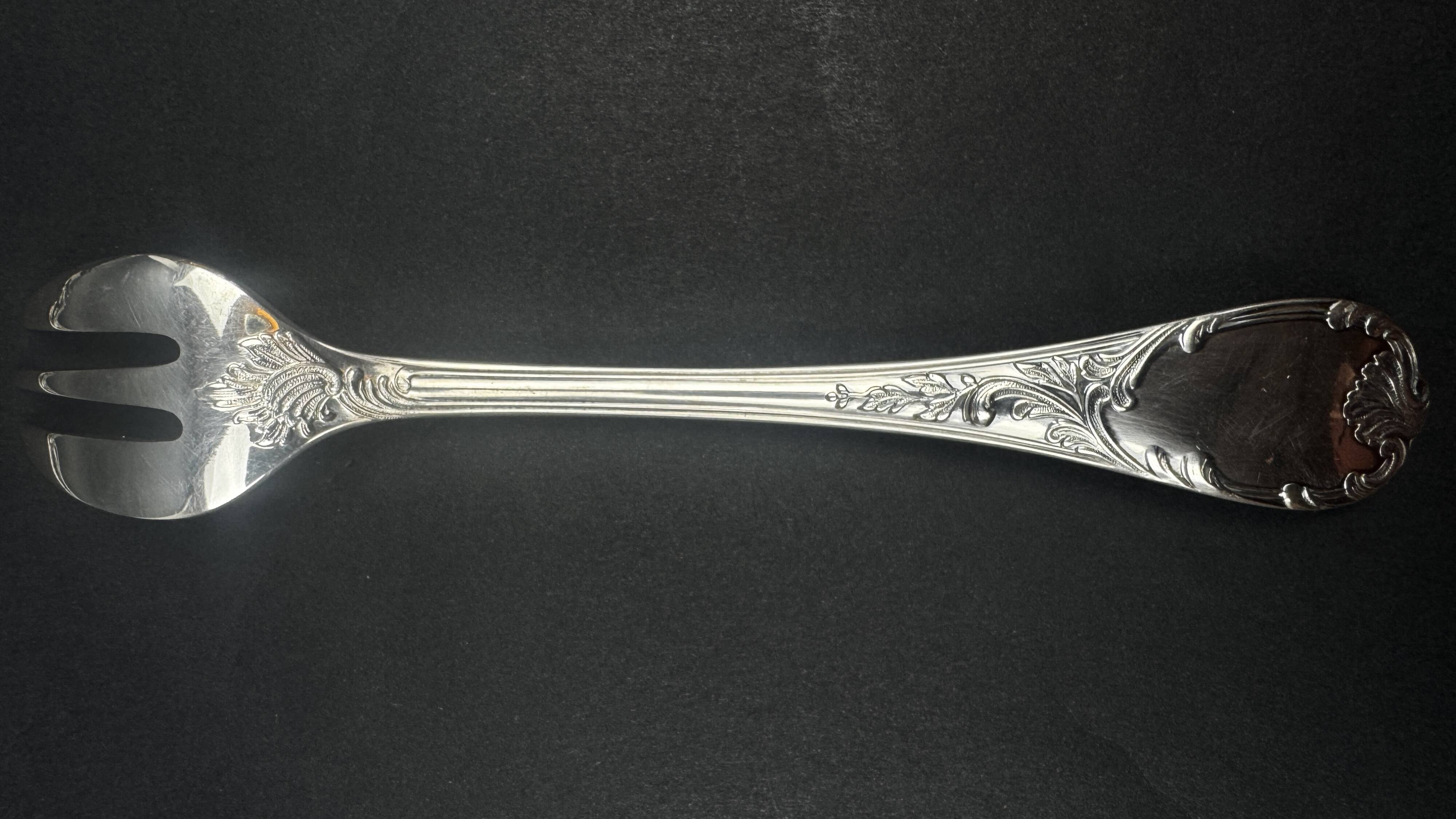 Lot de 12 fourchettes à huîtres Christofle modèle Marly – neuves sous blister, boîte d’origine scellée