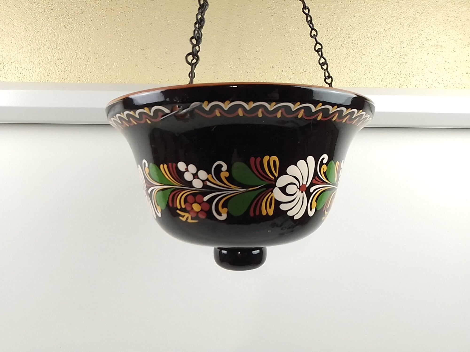 Hanging pot for flowers